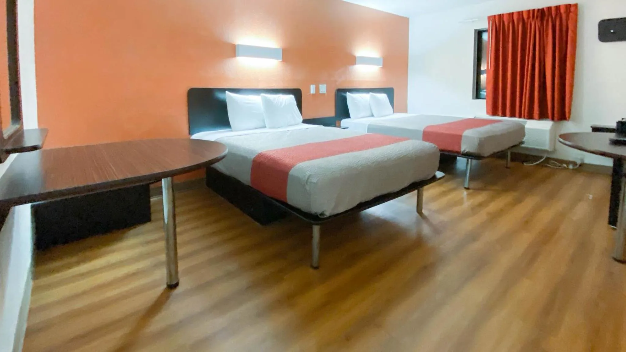 Bedroom, Bed in Studio 6 Little Rock AR South