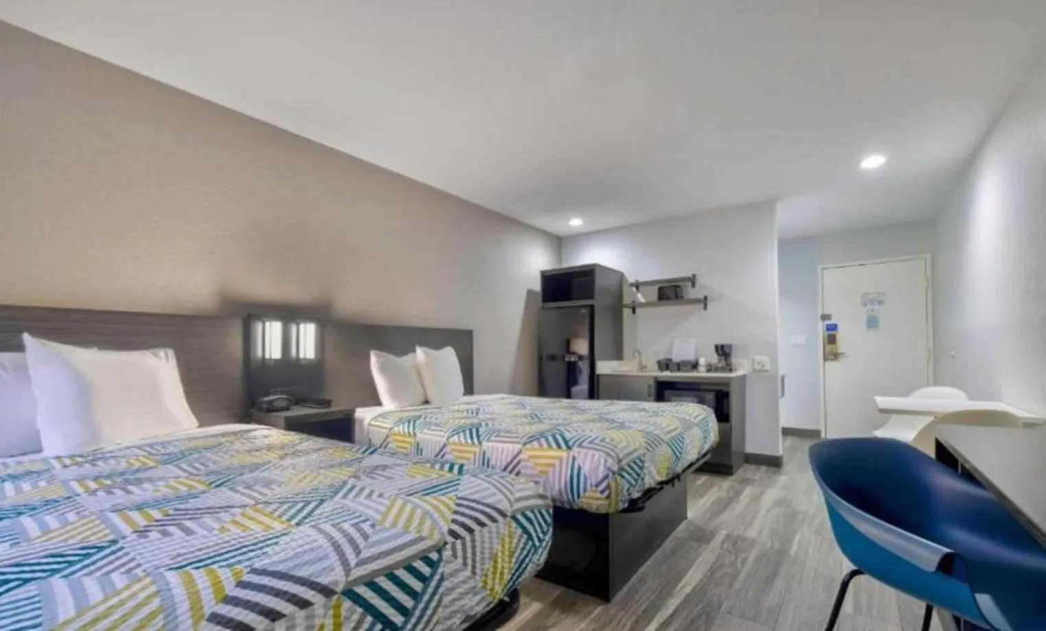 View (from property/room), Bed in Studio 6 Little Rock AR South