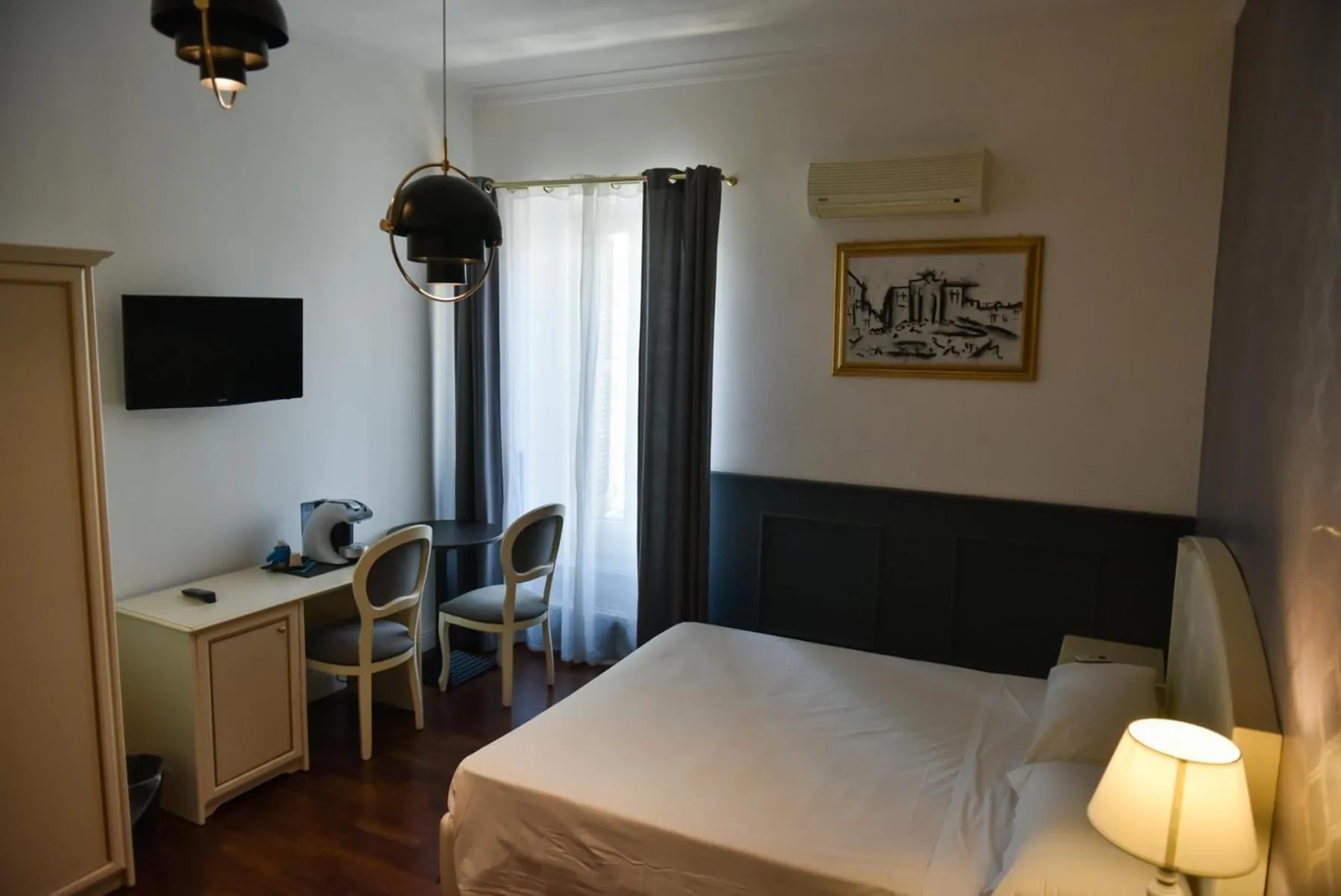 Bed in Piccolo di Piazza di Spagna Suites