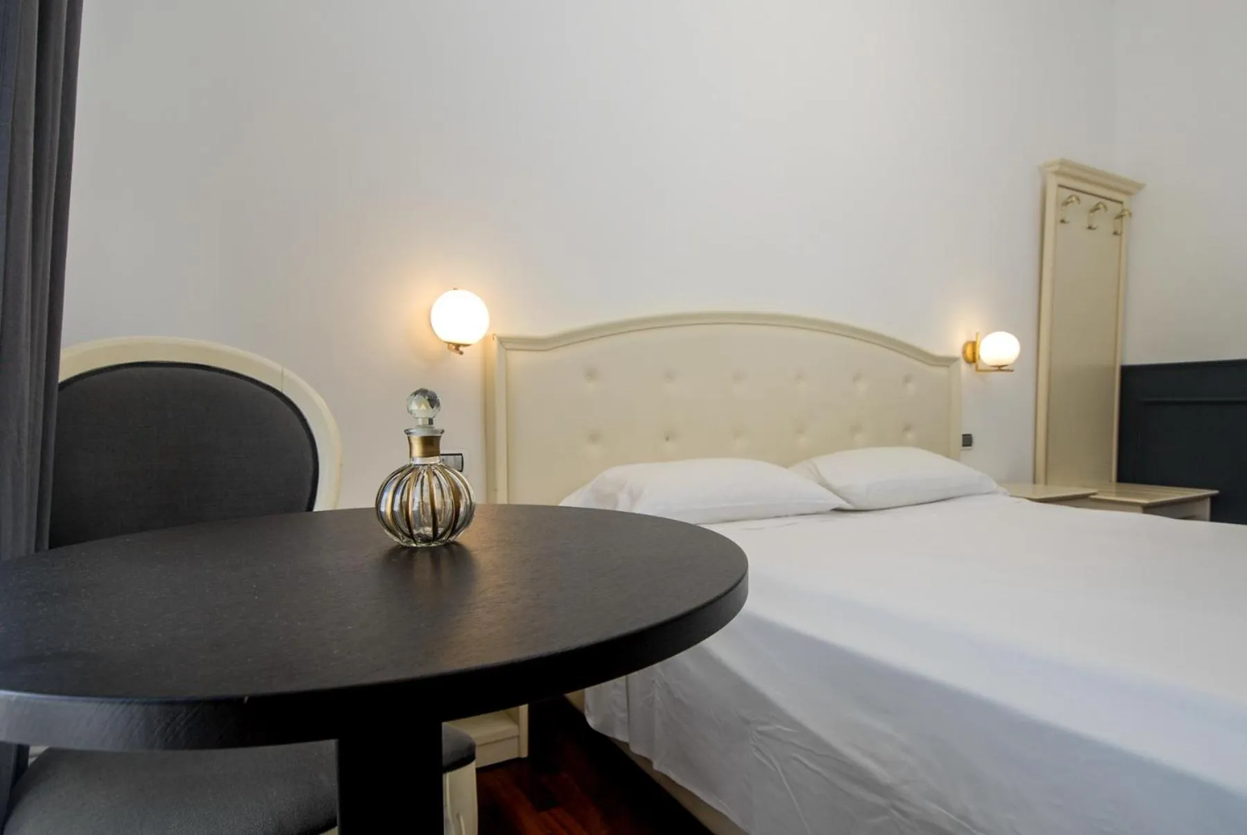 Bed in Piccolo di Piazza di Spagna Suites