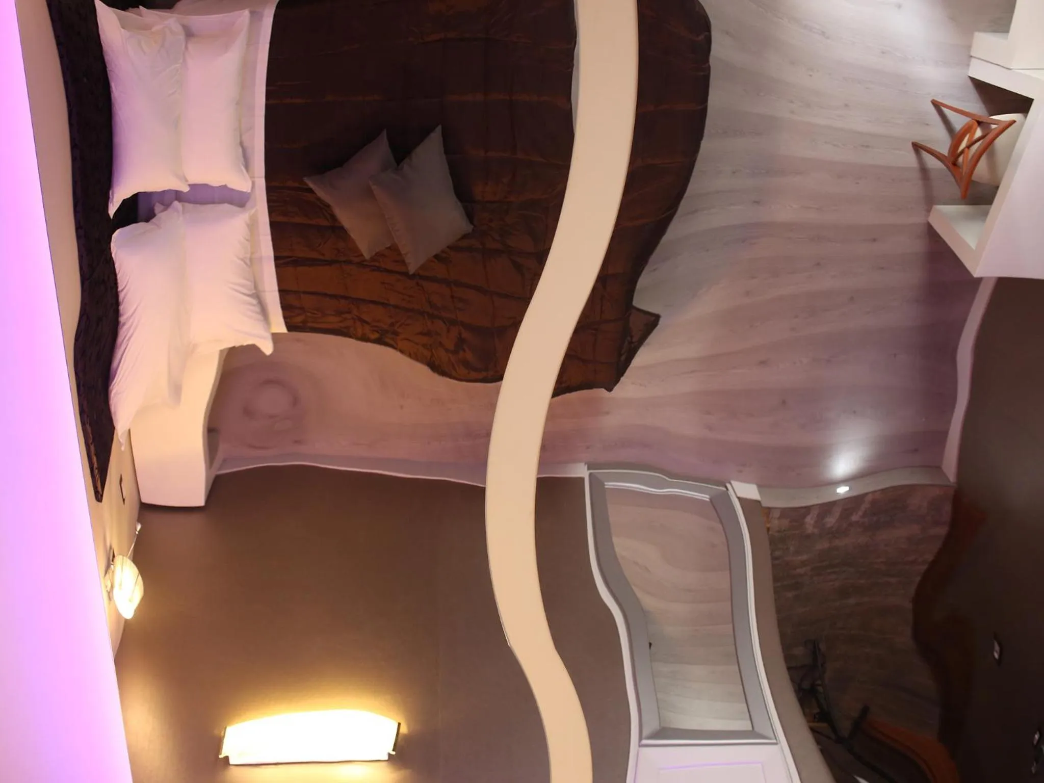 Bed in Piccolo di Piazza di Spagna Suites