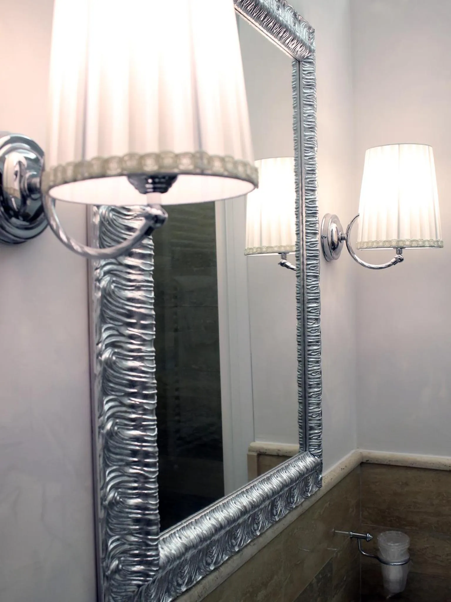 Decorative detail in Piccolo di Piazza di Spagna Suites