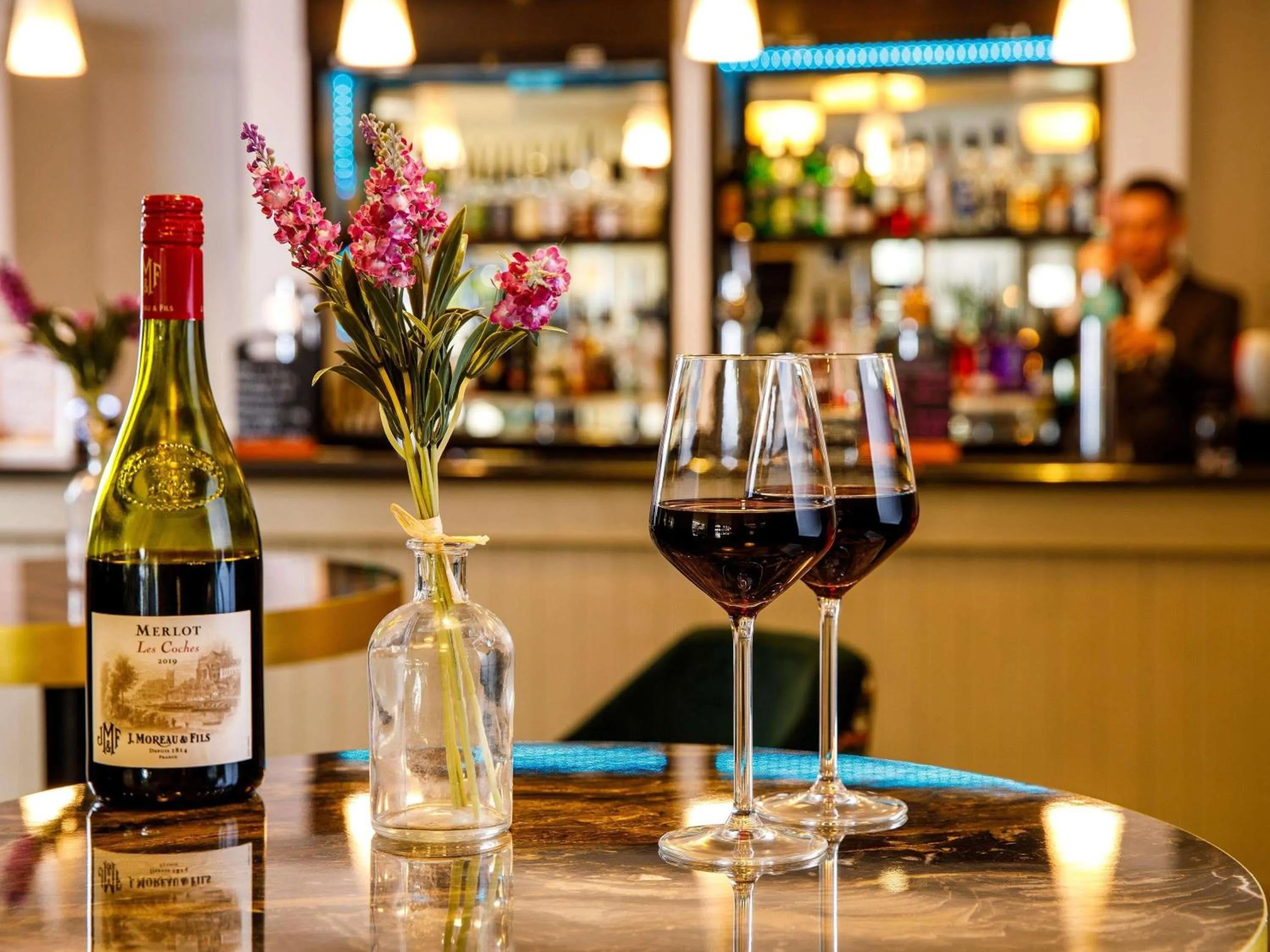 Lounge or bar in Mercure Telford Centre Hotel