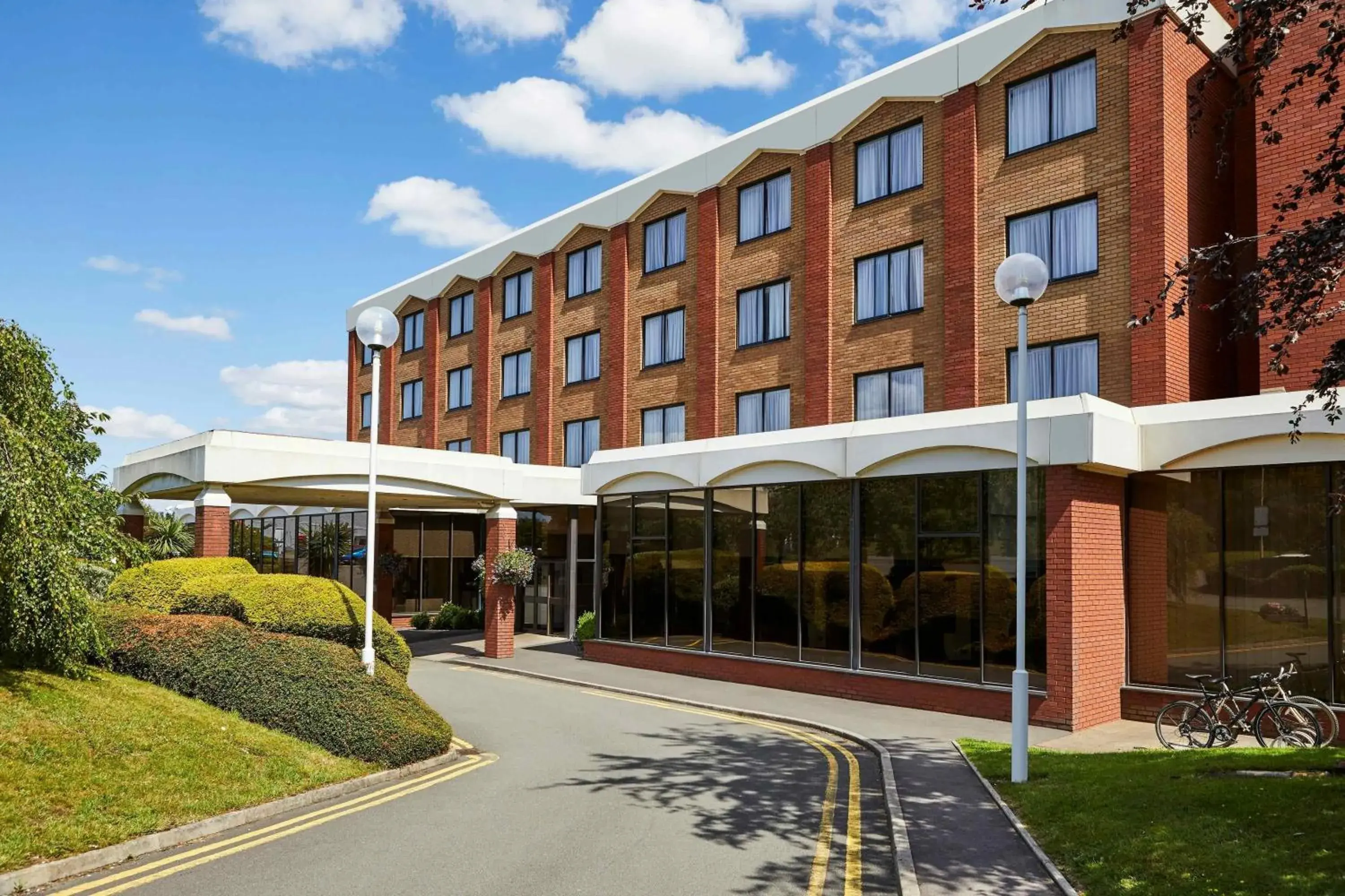 Property building in Mercure Telford Centre Hotel Property building in Mercure Telford Centre Hotel
