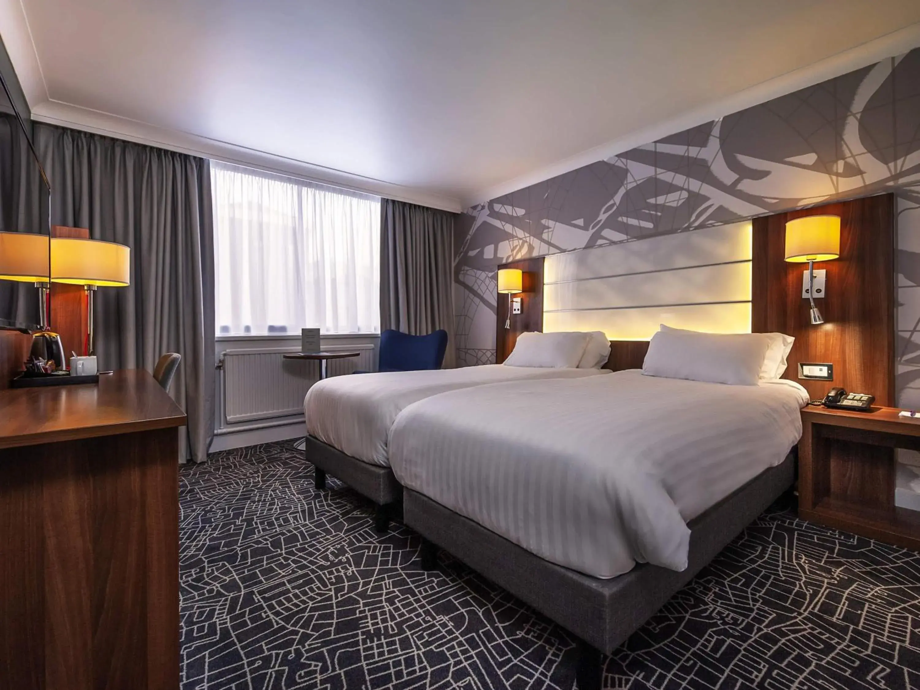 Bedroom, Bed in Mercure Telford Centre Hotel Bedroom, Bed in Mercure Telford Centre Hotel