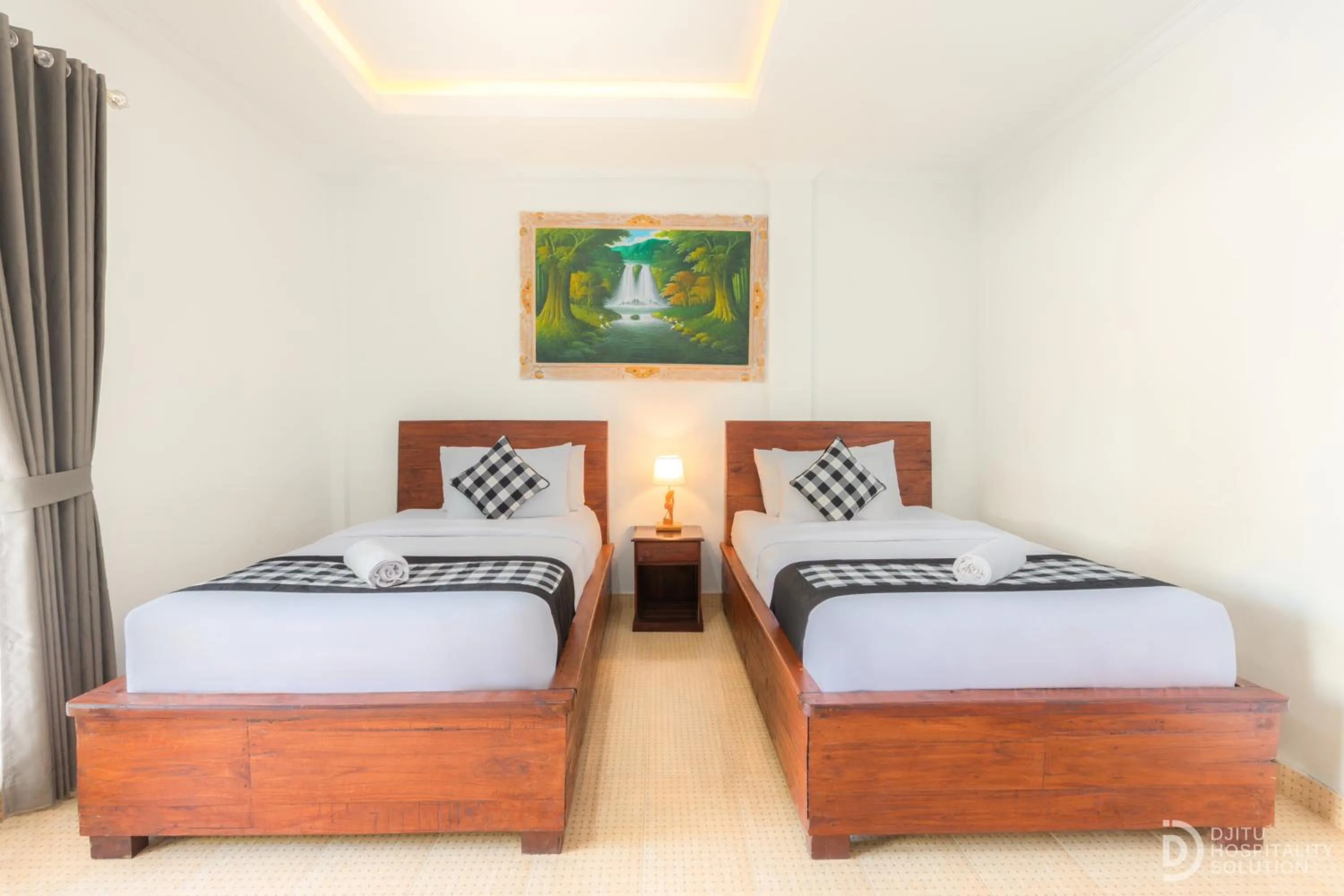 Bed in Tinggian Hill Retreat