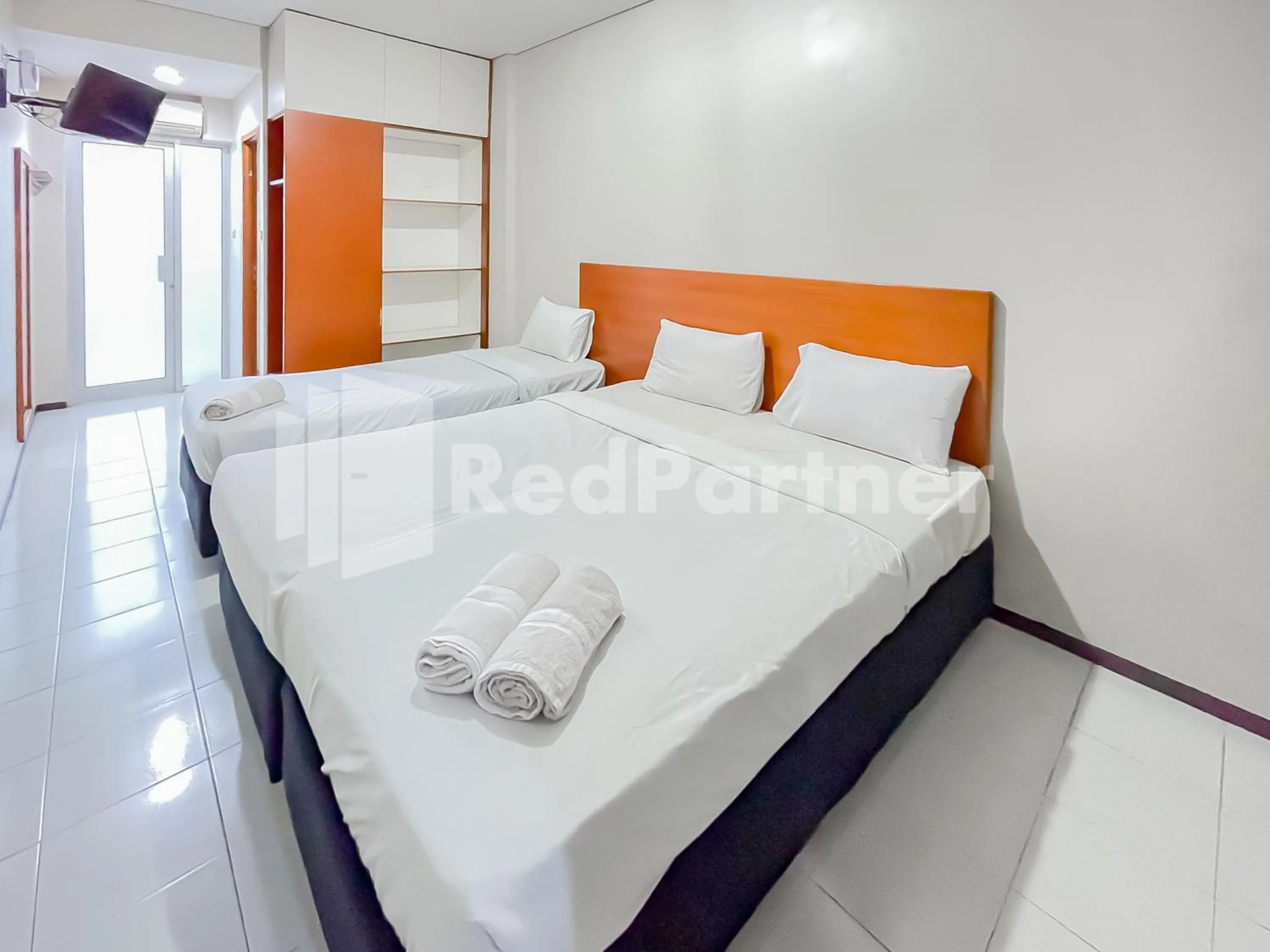 Bedroom in Sang Surya GuestHouse Syariah Near RS Hasan Sadikin Mitra RedDoorz