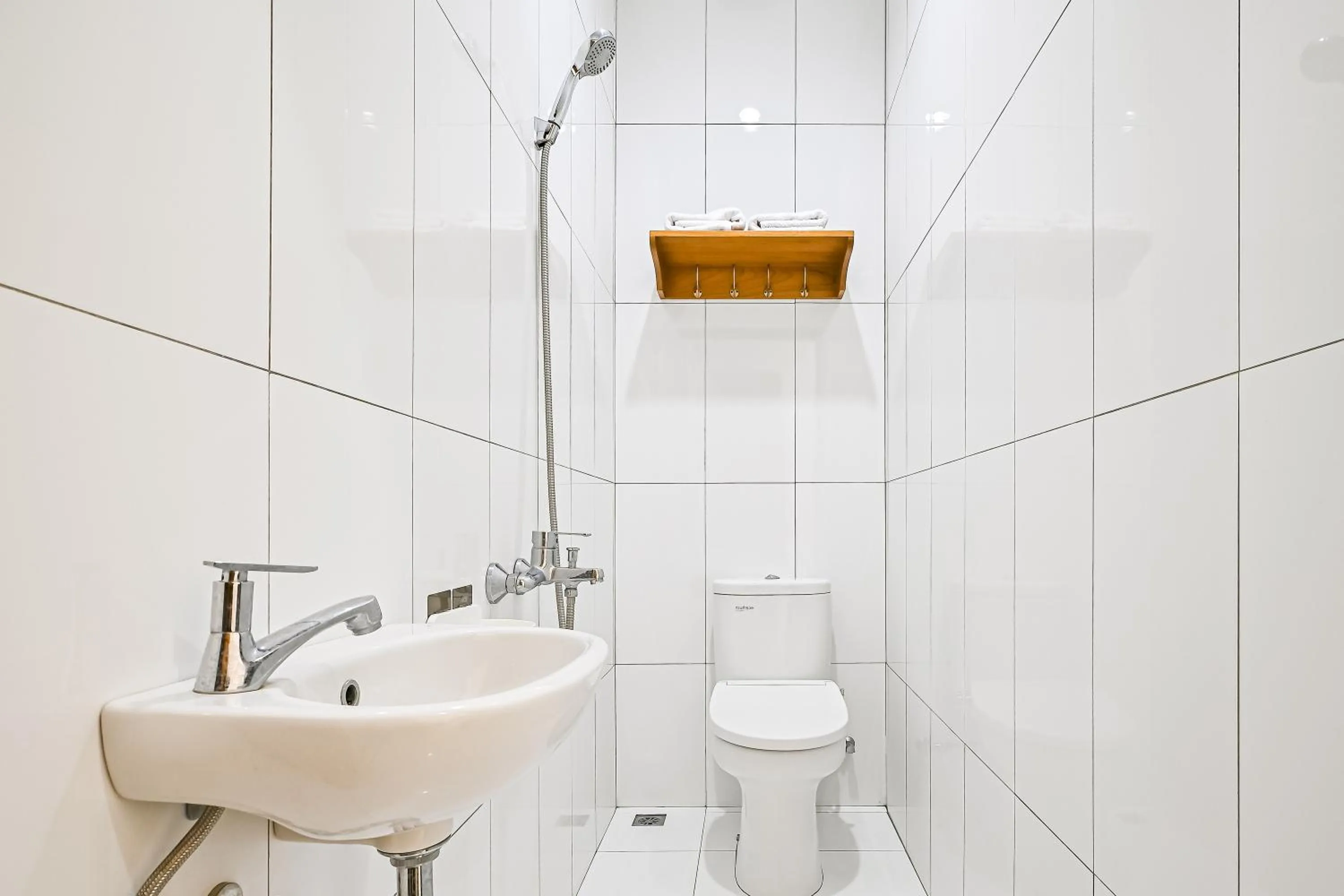 Bathroom in Bangreng Inn