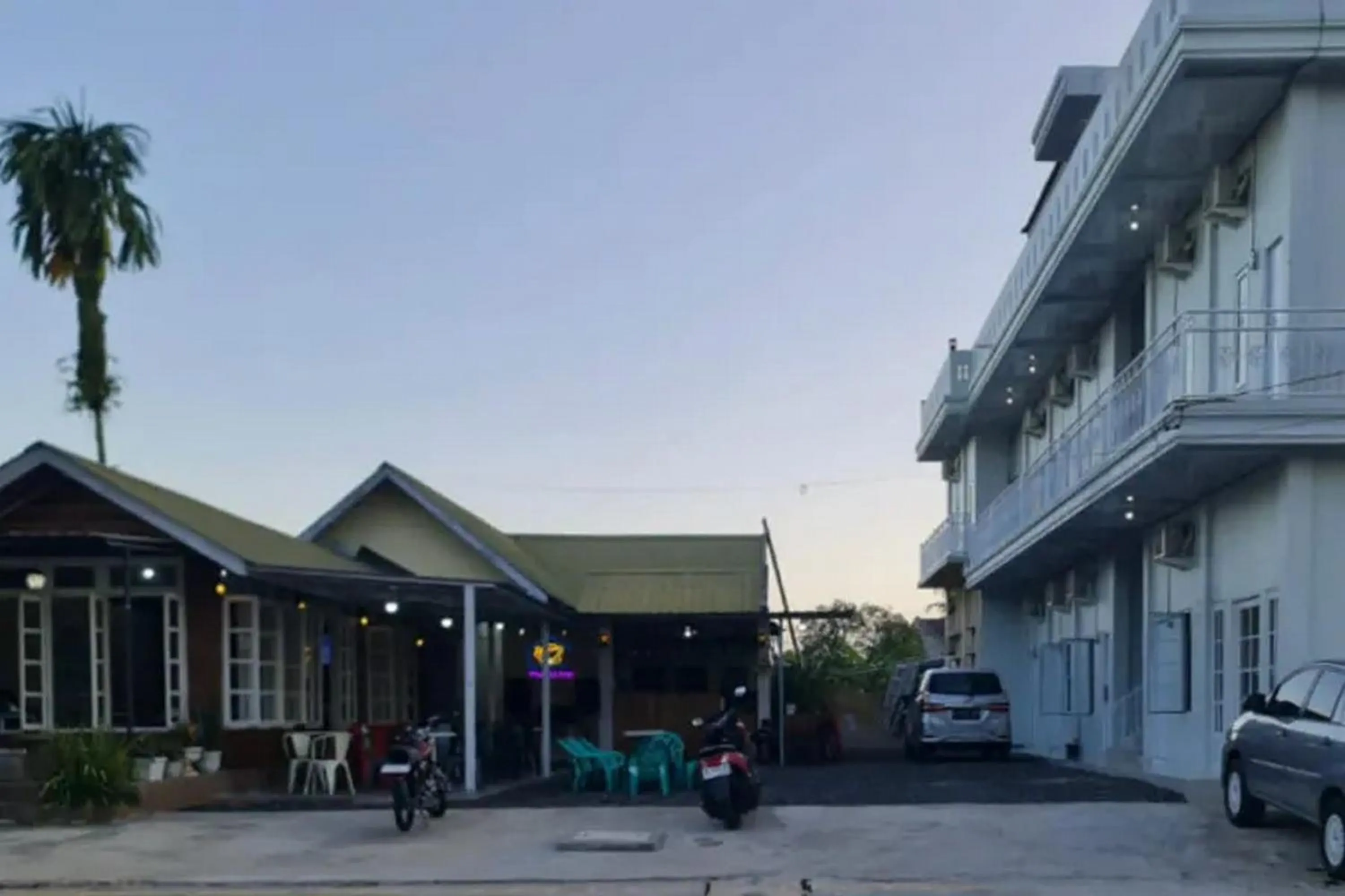 Property building in RedDoorz Syariah near Kantor Bupati Pantai Pandan Sibolga