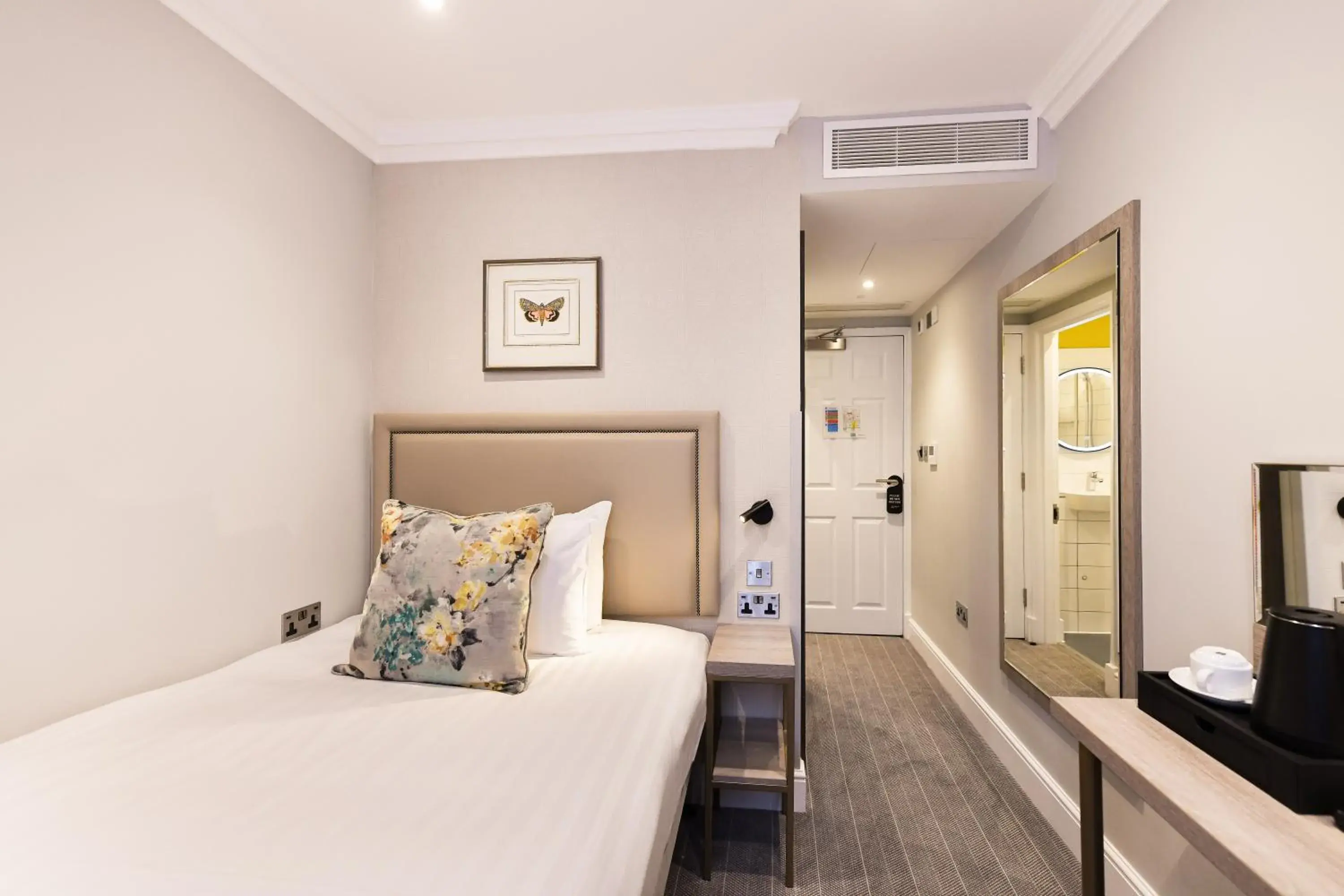 Bed in Byron Hotel Bed in Byron Hotel