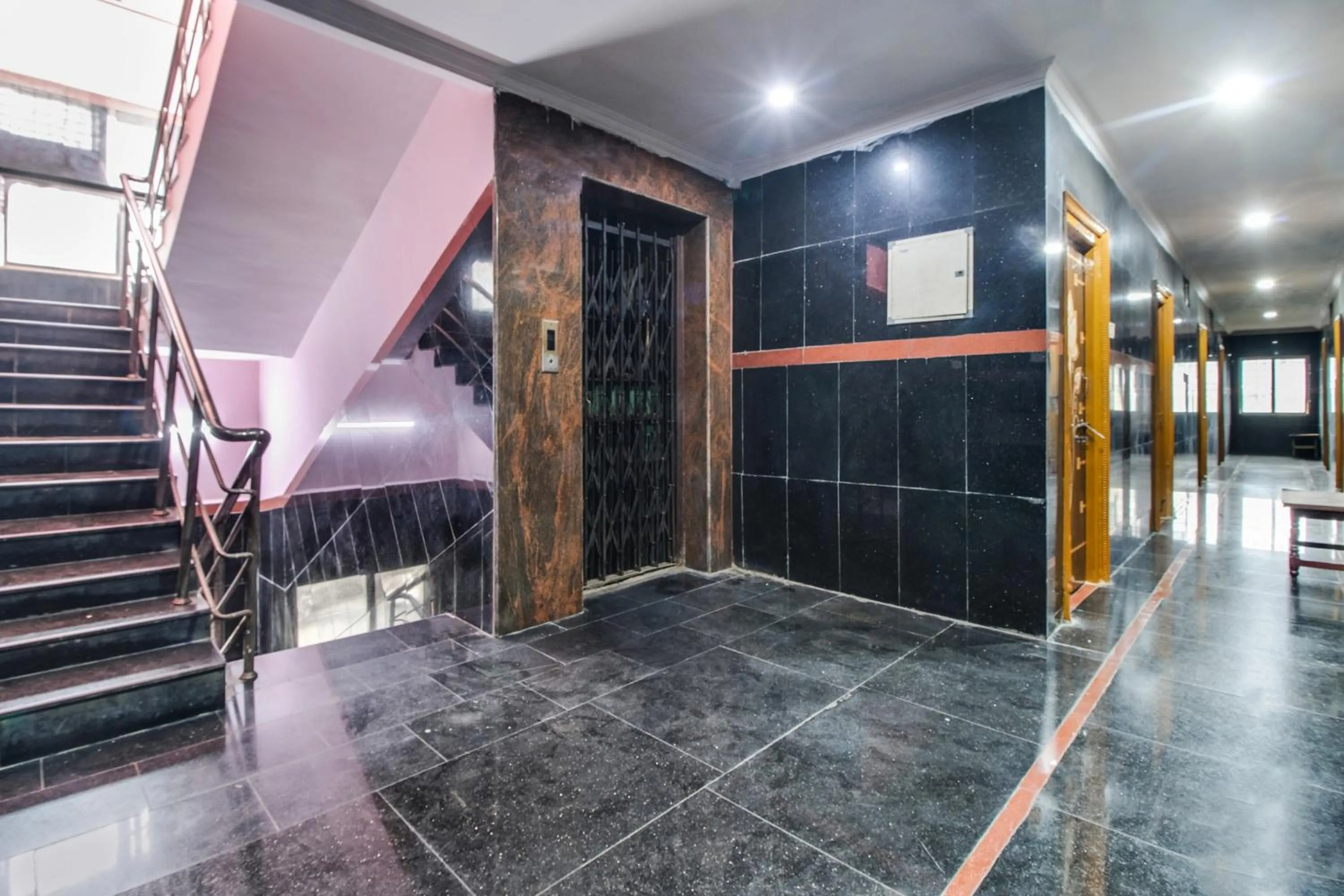 Facade/entrance in Hotel O Sir Vr Sairam Lodge