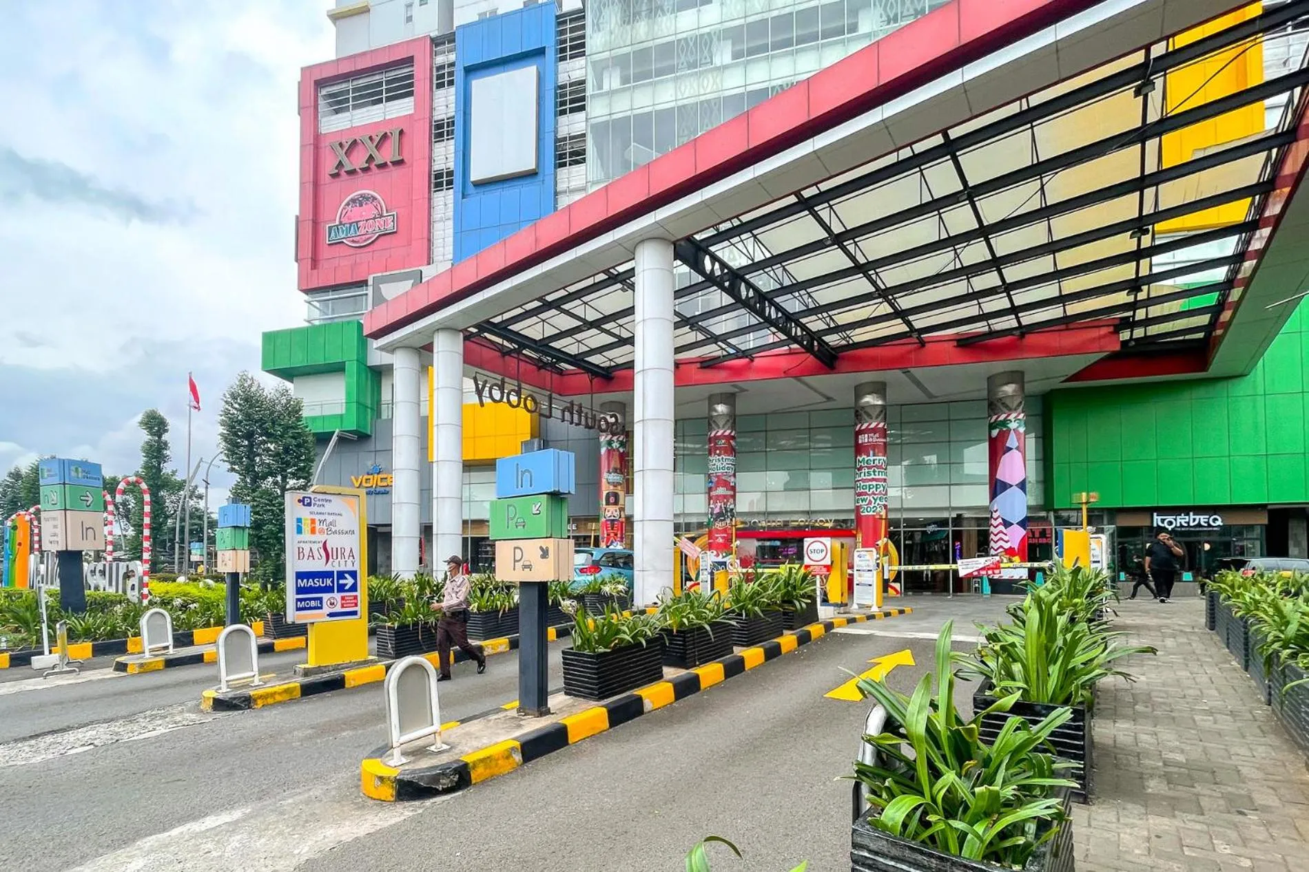 Neighbourhood in RedLiving Apartemen Bassura City - Premium Property