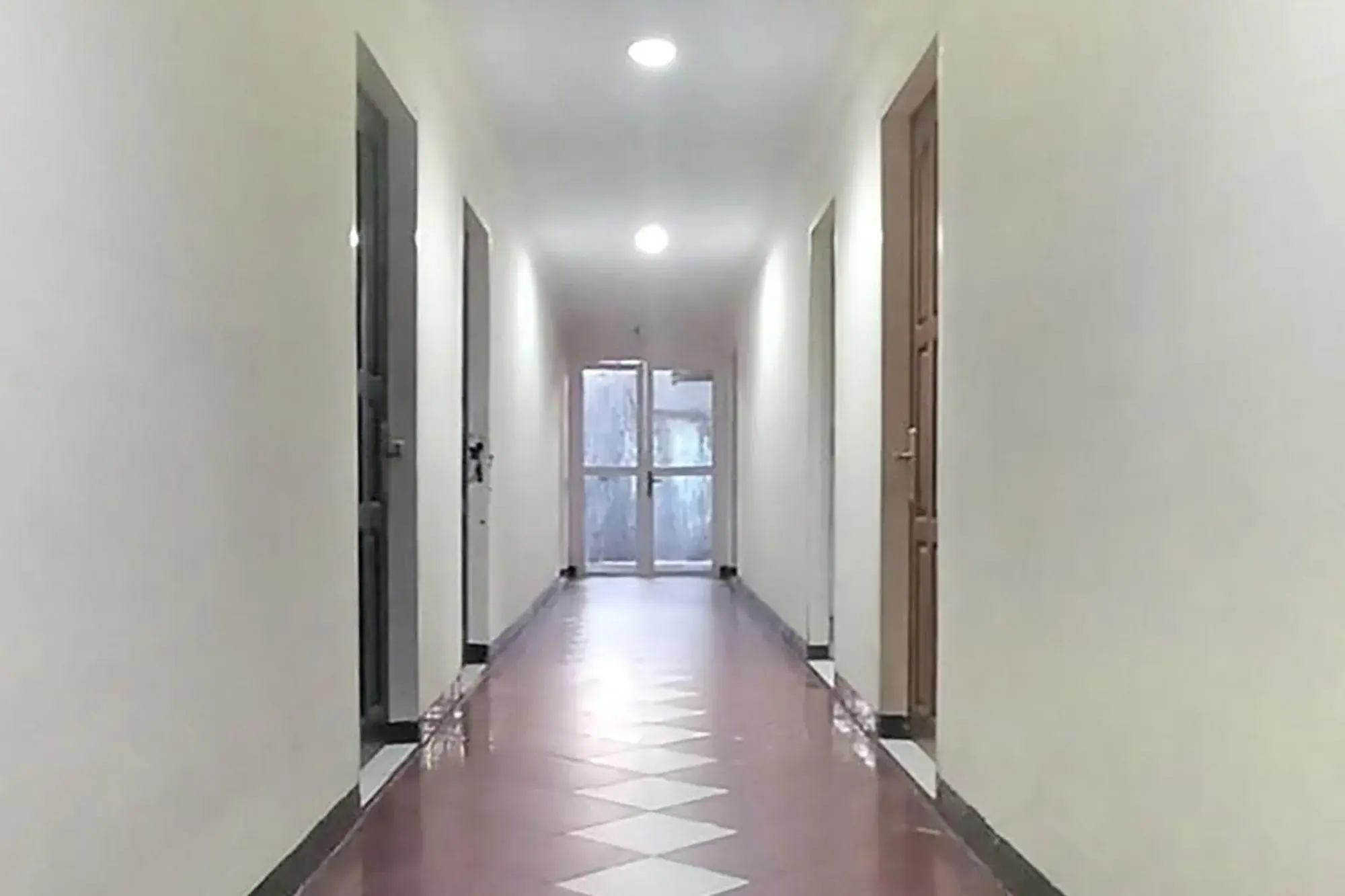 Property building in Urbanview Hotel Bahtera Tarakan by RedDoorz Property building in Urbanview Hotel Bahtera Tarakan by RedDoorz