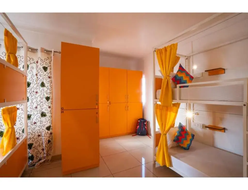 Bed in goSTOPS Srinagar Bed in goSTOPS Srinagar