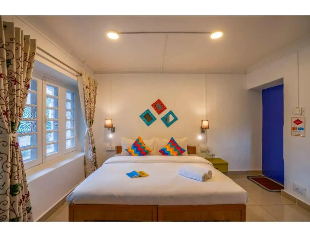 Bed in goSTOPS Srinagar