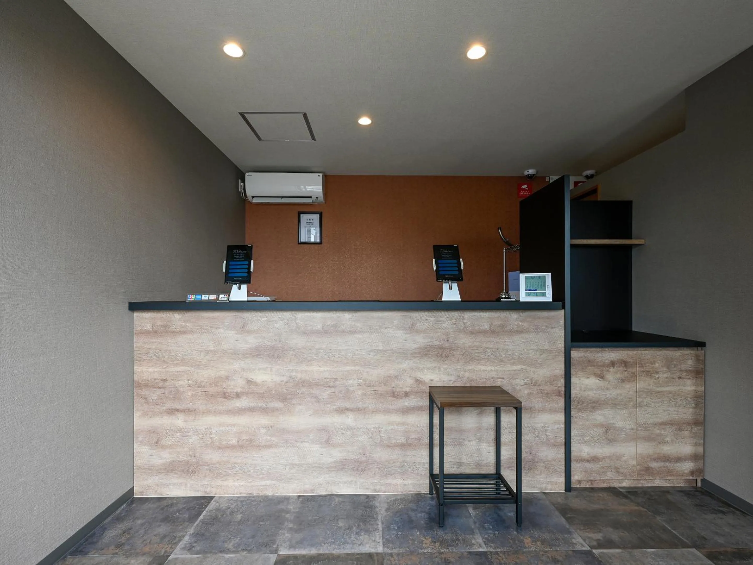 Lobby or reception in HOTEL R9 The Yard Kasai