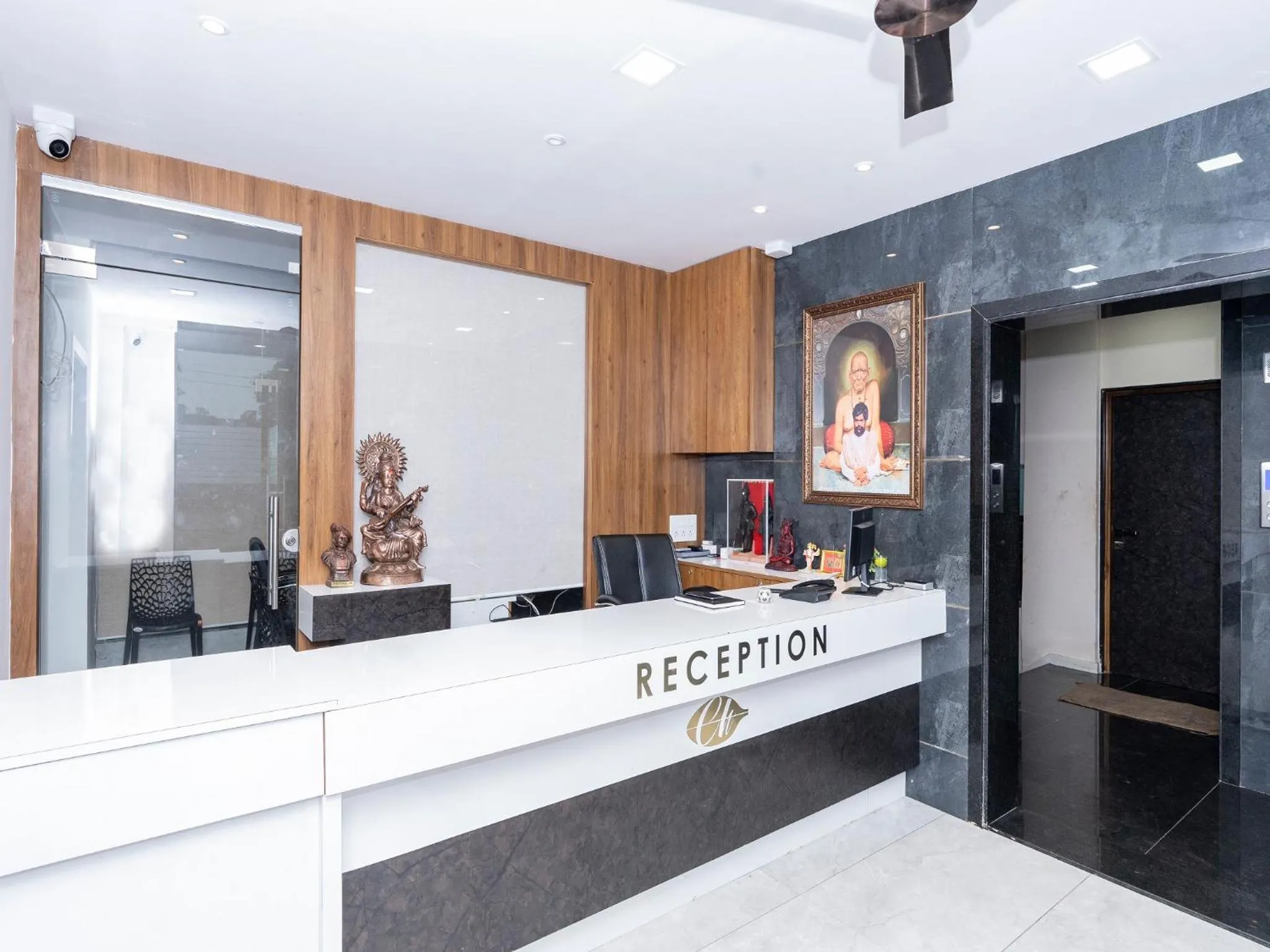 Lobby or reception in Hotel Chiranjeevi Kolhapur