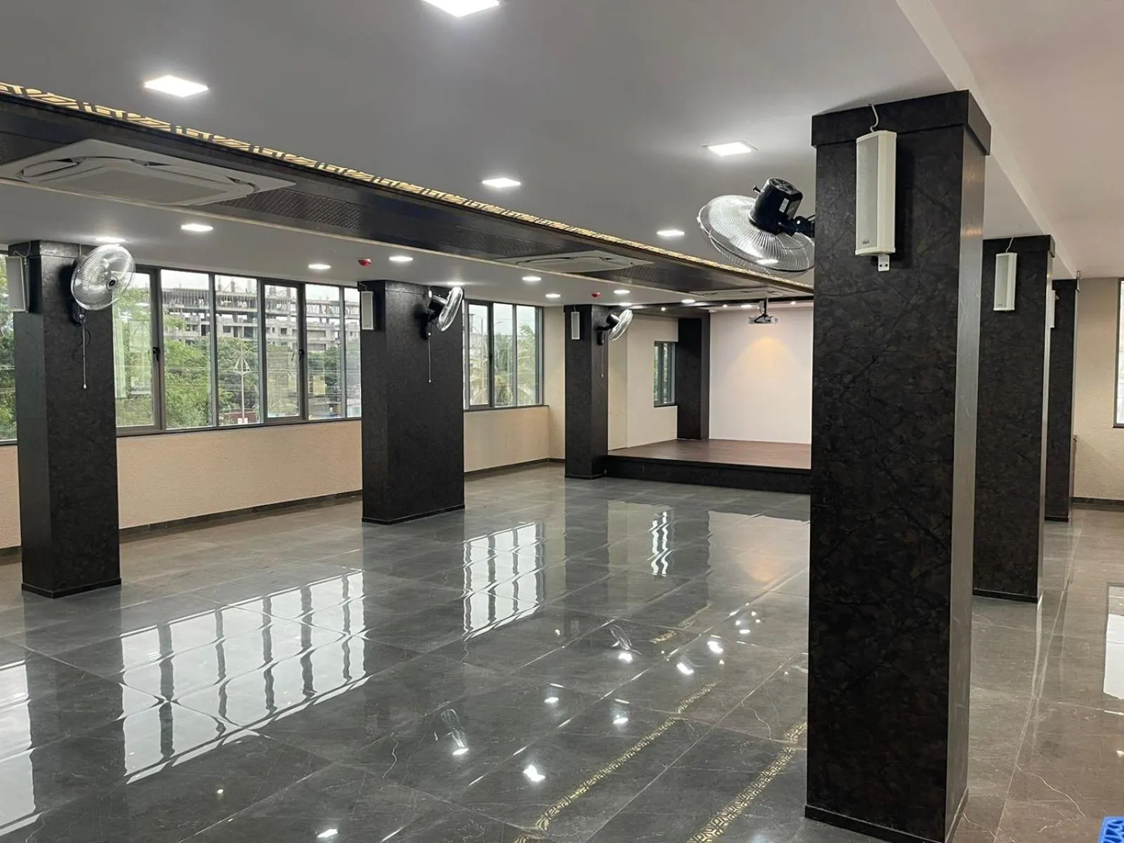 Banquet/Function facilities in Hotel Chiranjeevi Kolhapur