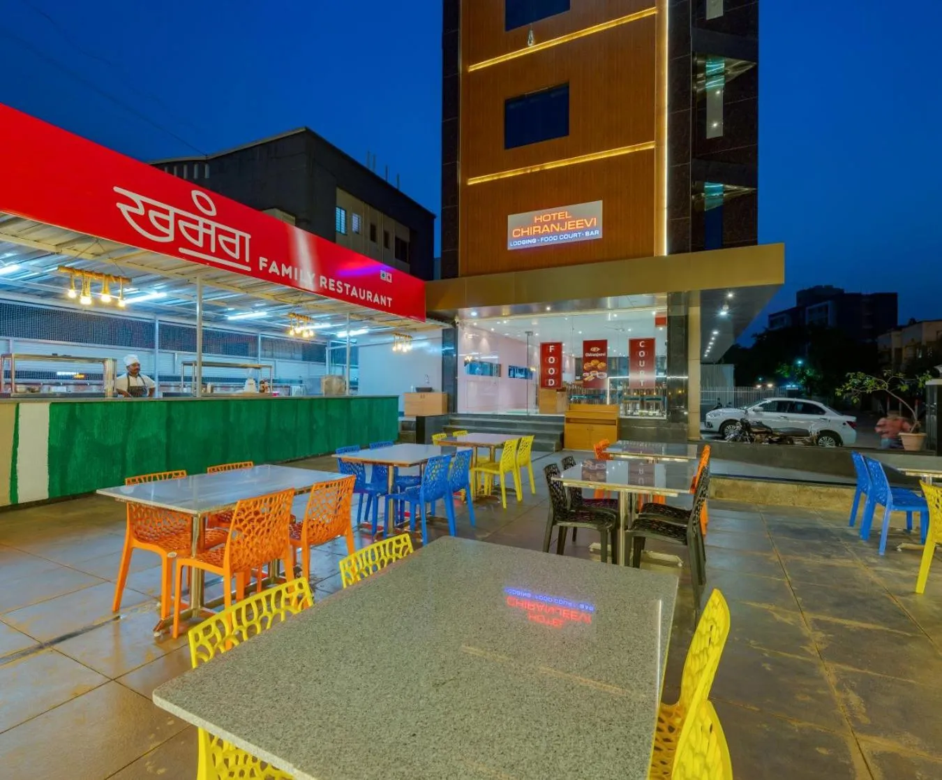 Restaurant/places to eat in Hotel Chiranjeevi Kolhapur