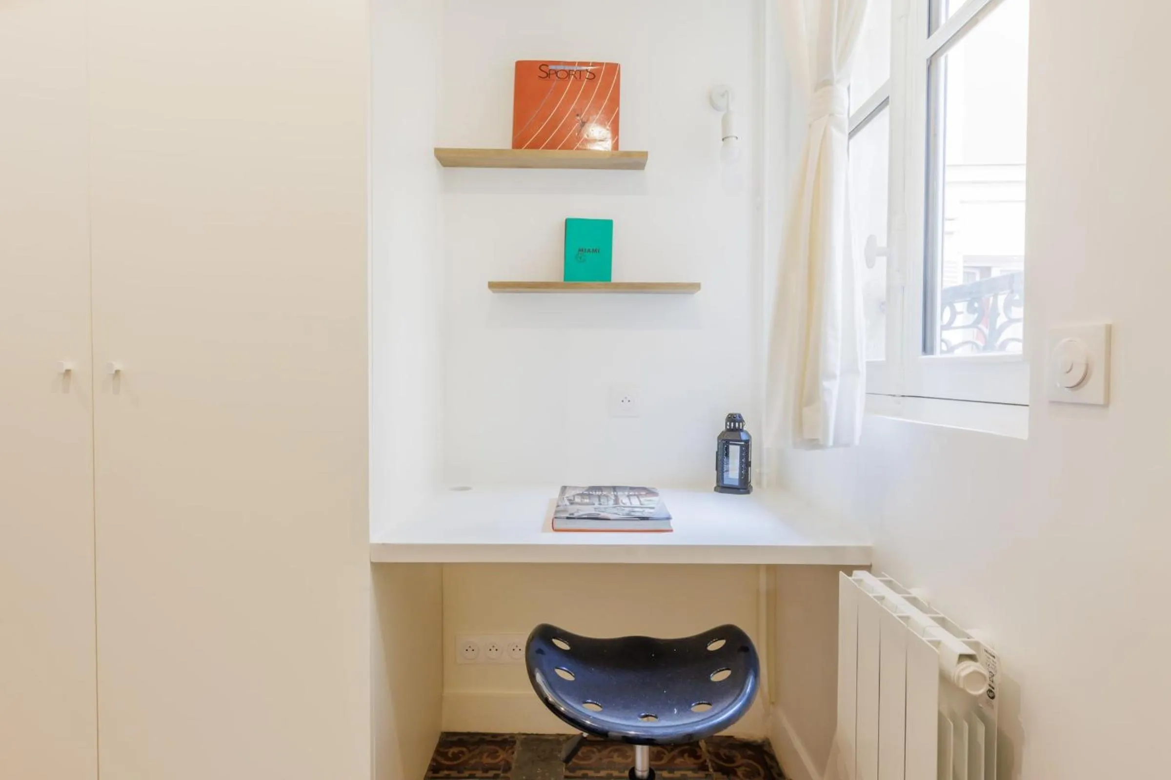 hair dresser in Authentic studio - 2P - Eiffel Tower