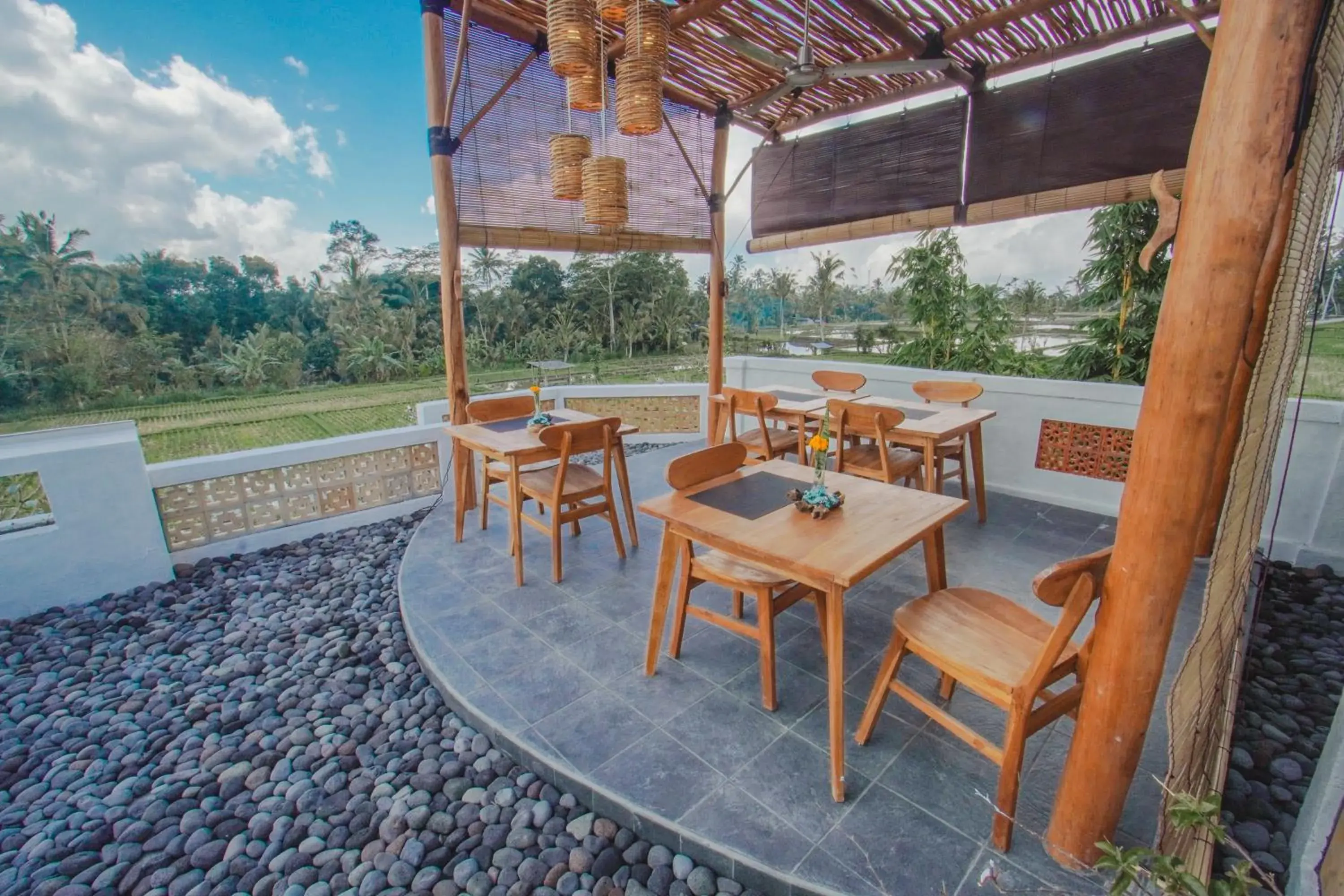 Restaurant/places to eat in The Nenggala Suite Restaurant/places to eat in The Nenggala Suite