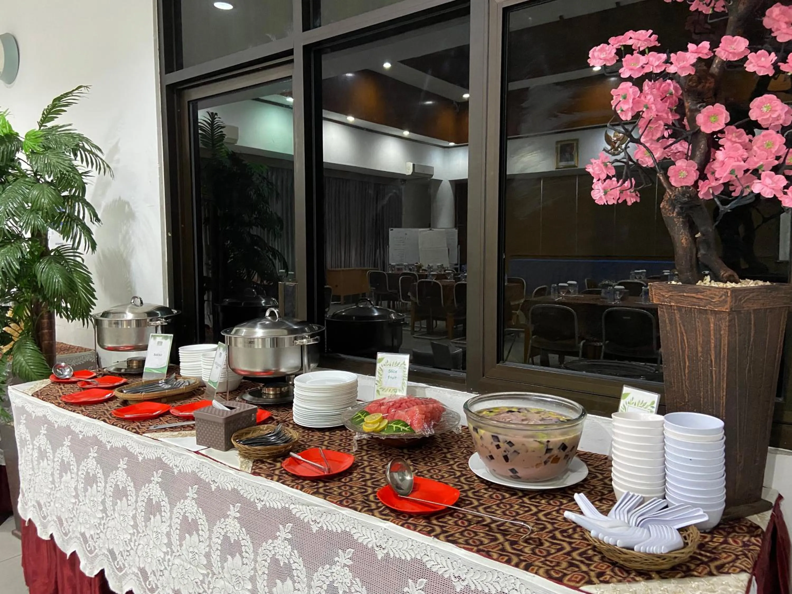 Food and drinks in Graha Widya Bhakti at STIESIA Surabaya