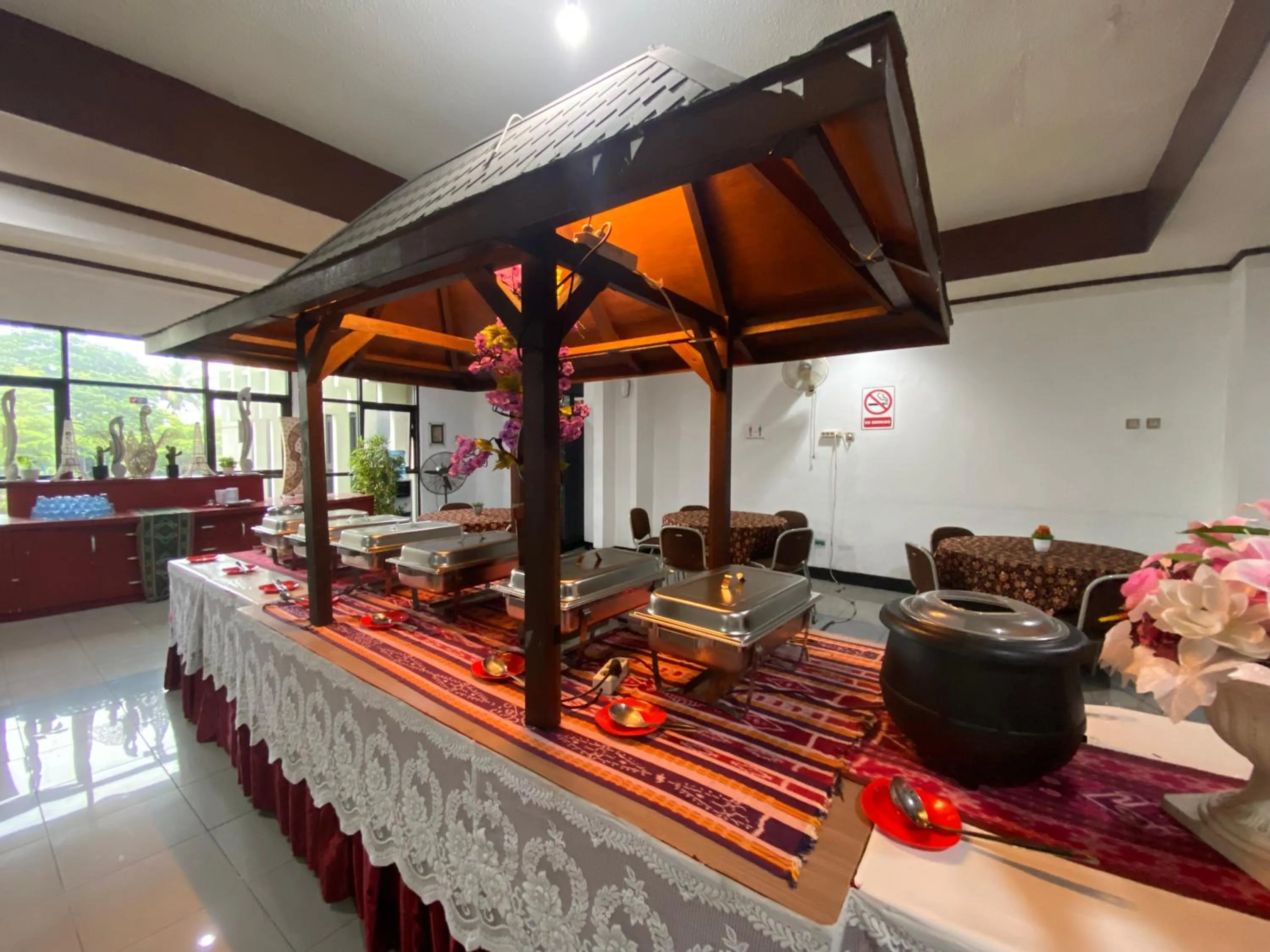 Restaurant/places to eat in Graha Widya Bhakti at STIESIA Surabaya