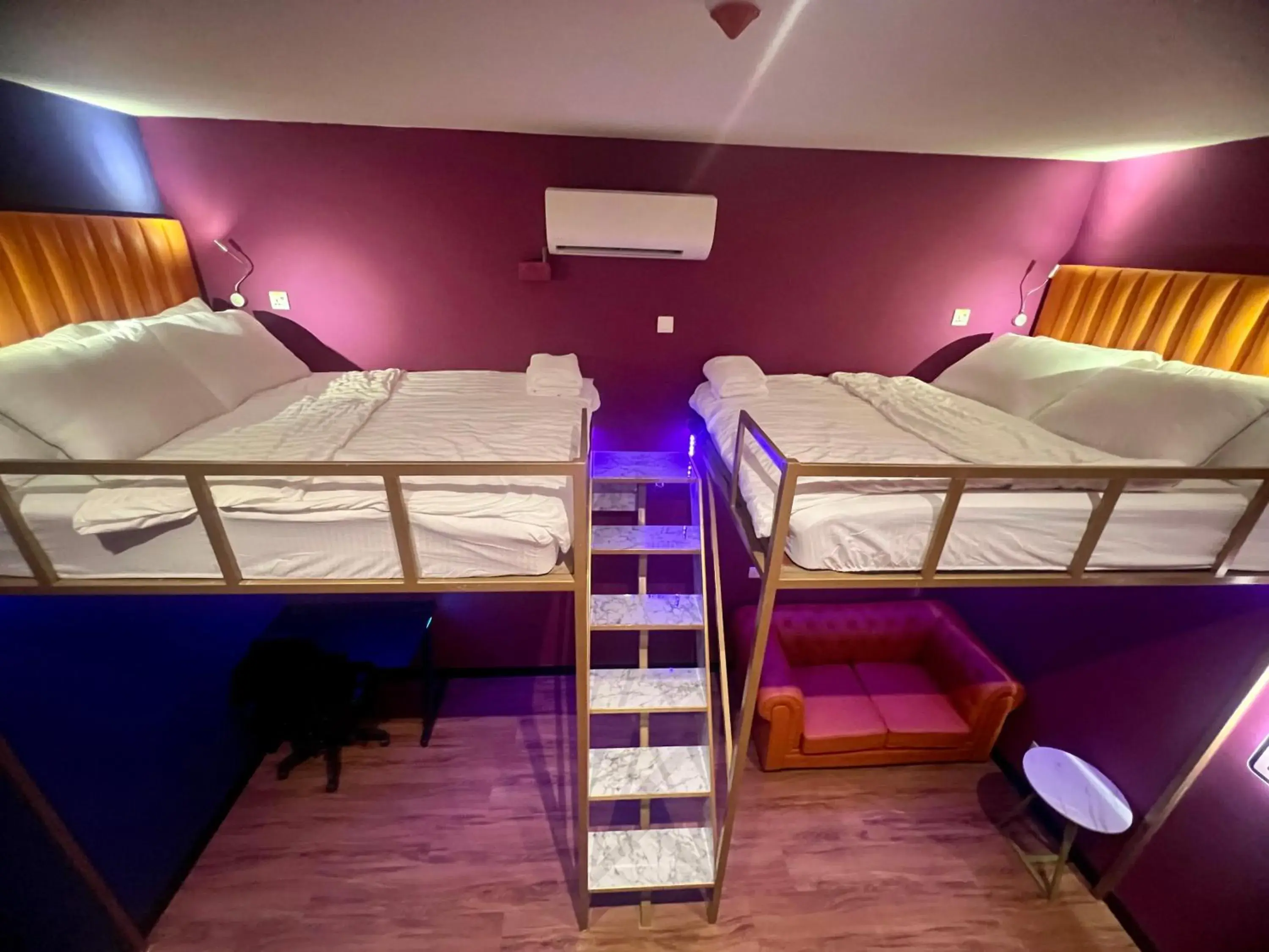 Quadruple Room with Shared Bathroom in Arena eSports @ Orchard Quadruple Room with Shared Bathroom in Arena eSports @ Orchard