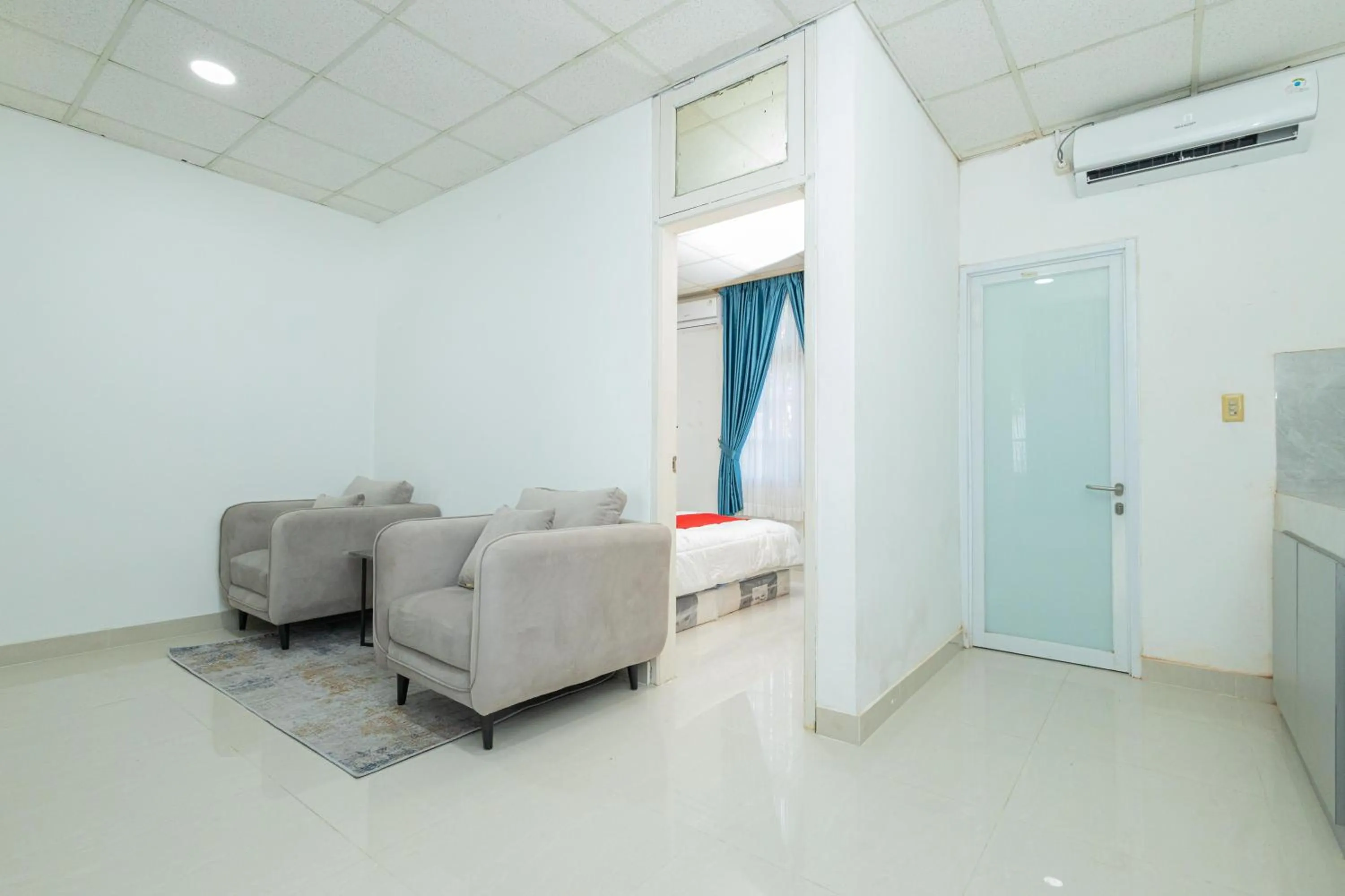 Living room in RedDoorz @ Politeknik Pelayaran Banten