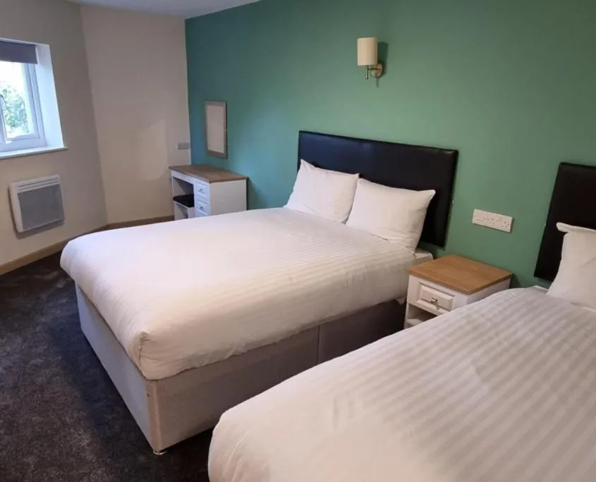 Bed in The Cotteridge Inn