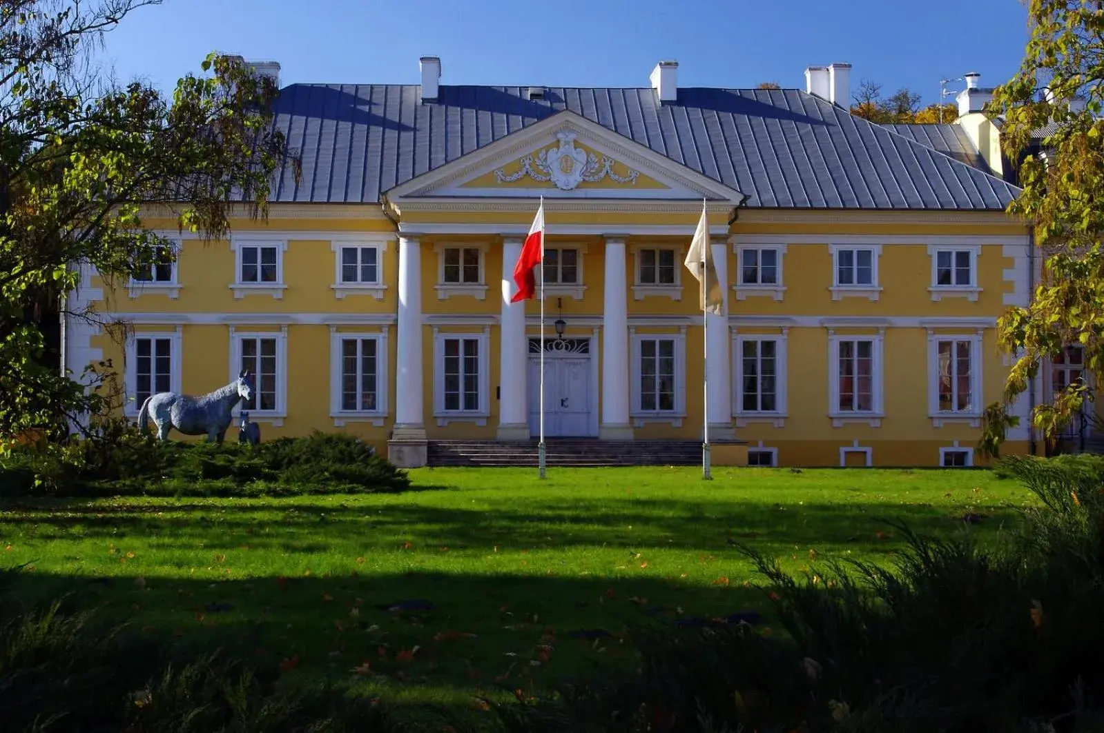 Pałac Racot Pałac Racot