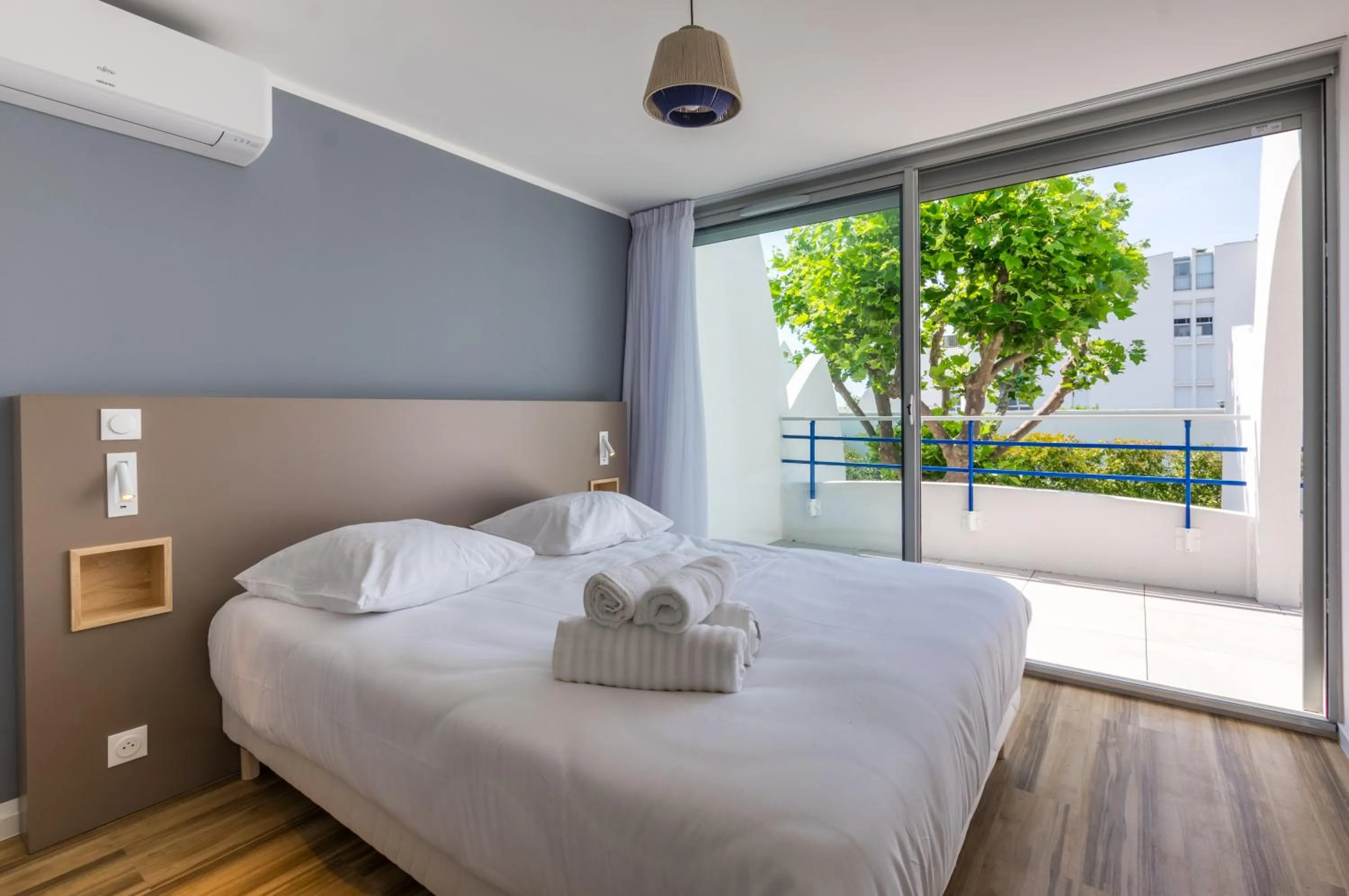 Bed in MY Hôtel Résidences - La Grande-Motte