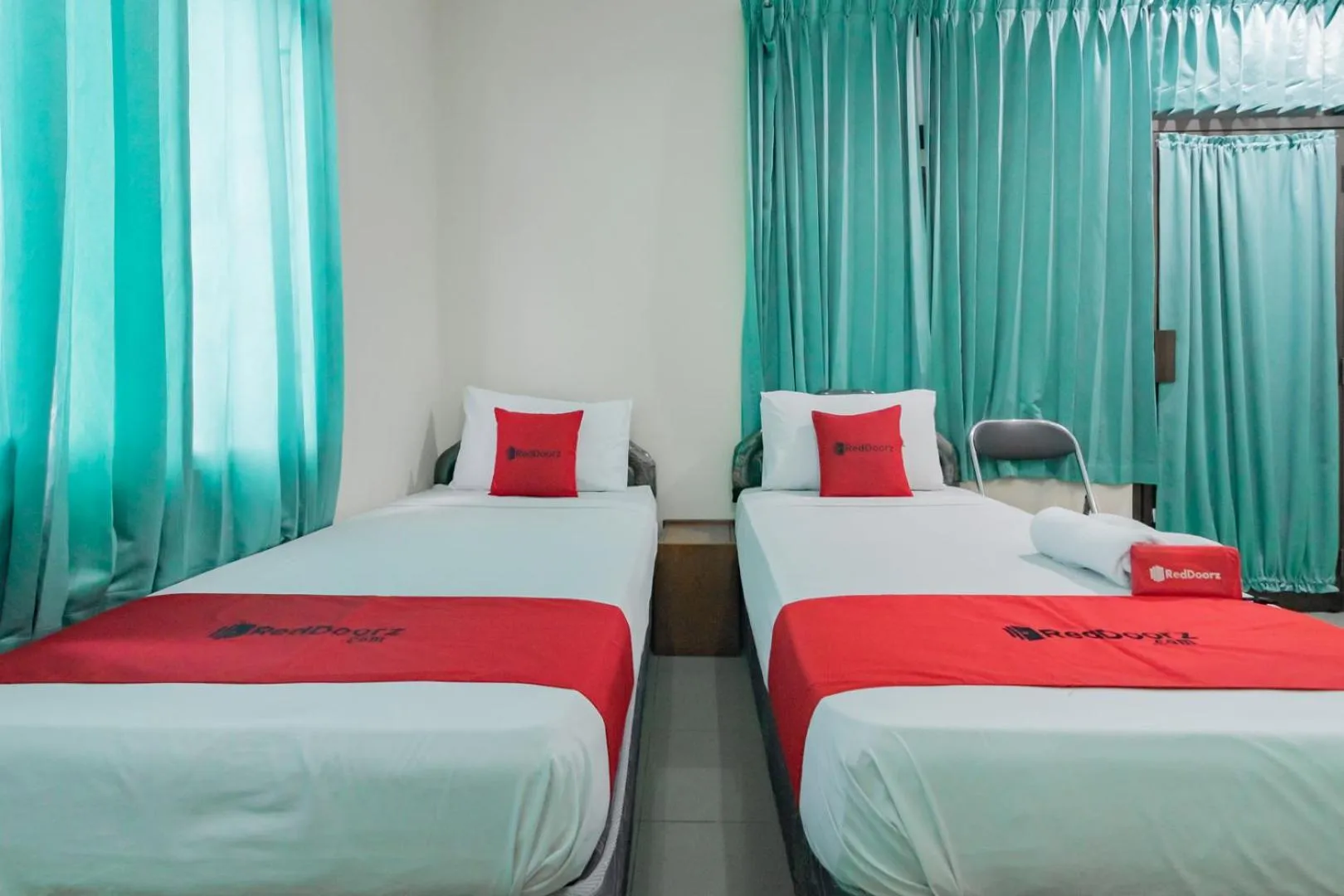Bedroom, Bed in RedDoorz @ Achino Hotel Bandung