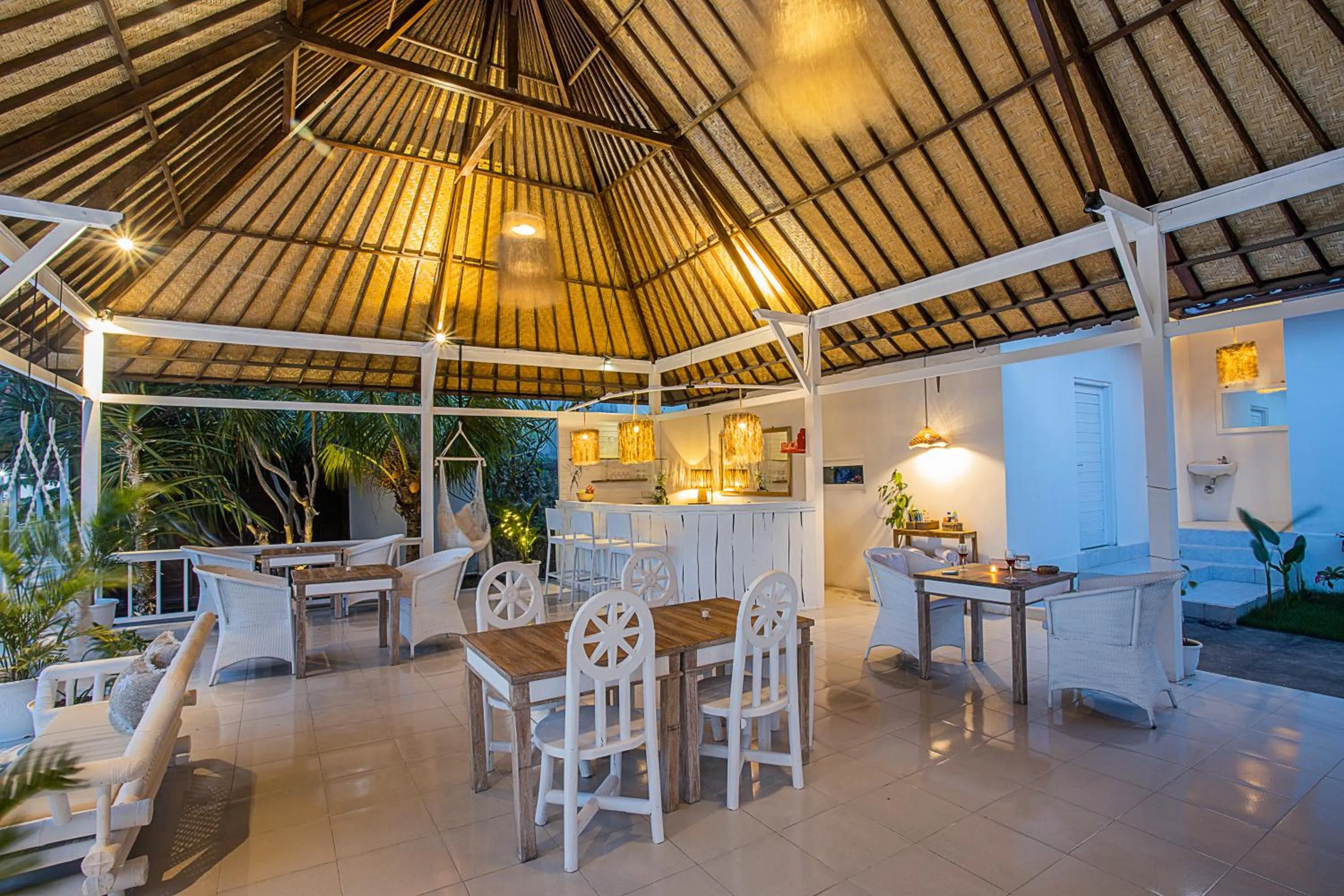 Dining area in Stardust Villas