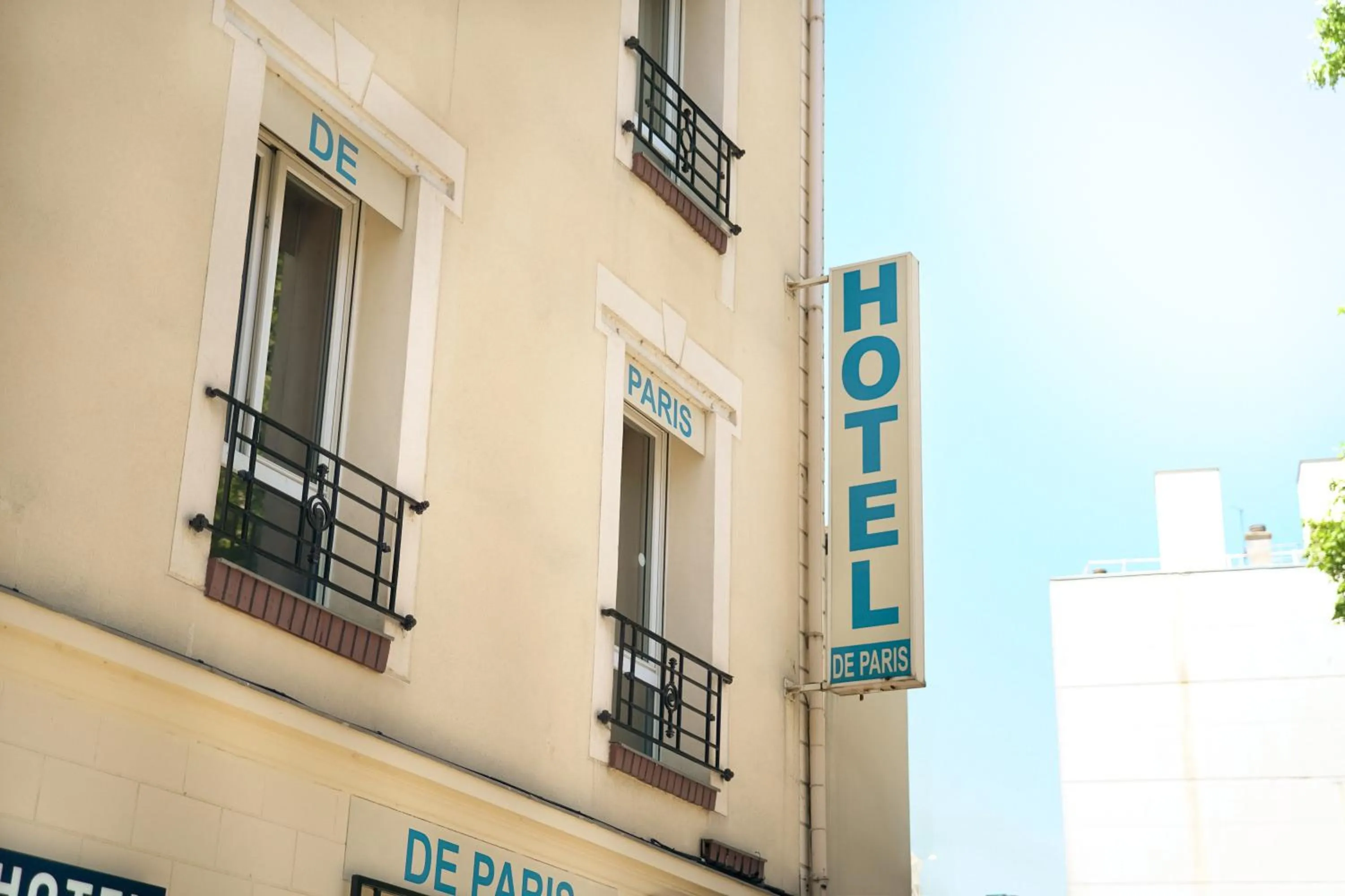 Property logo or sign in HOTEL IN PARIS