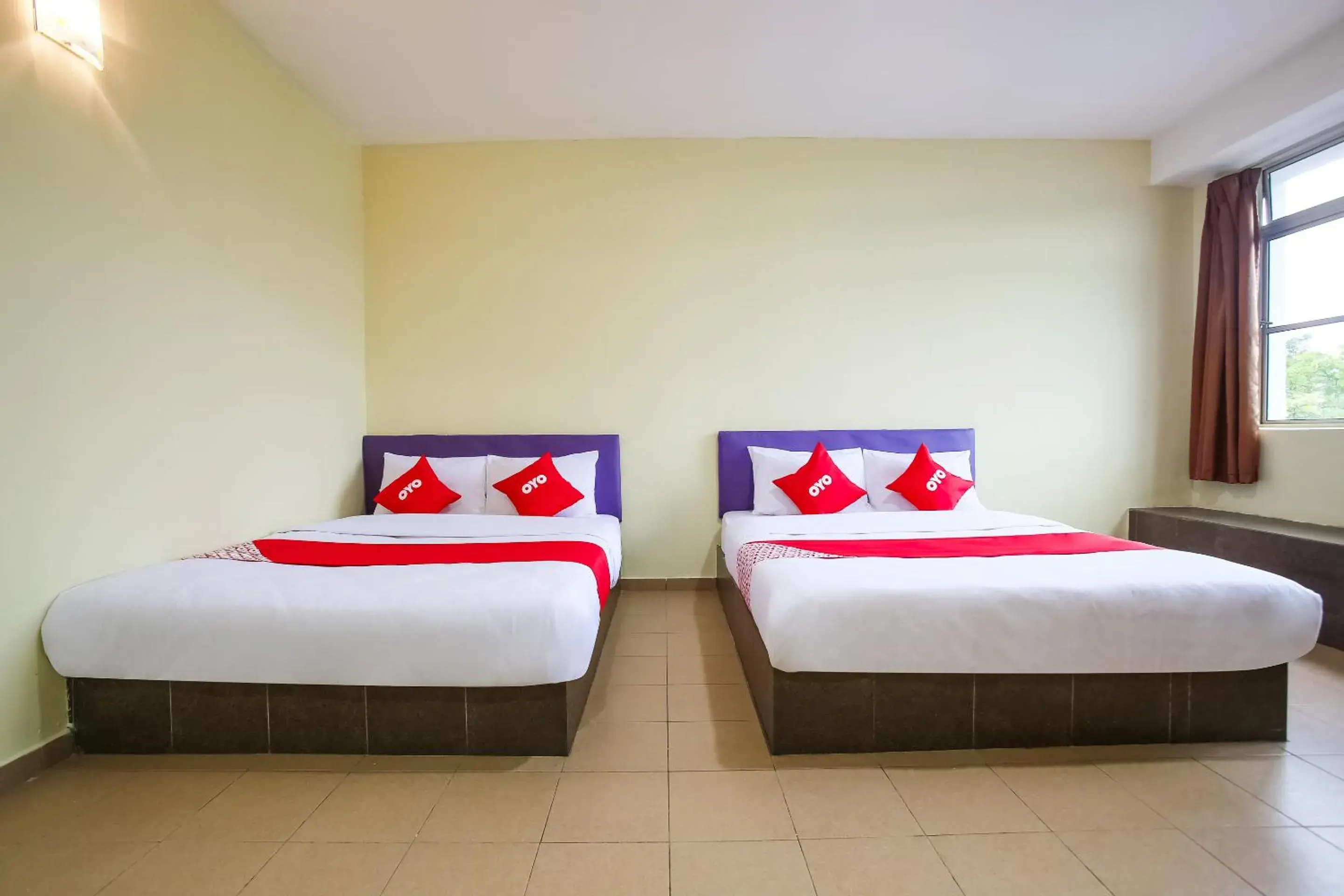 Family Room in Happy Inn Hotel Family Room in Happy Inn Hotel