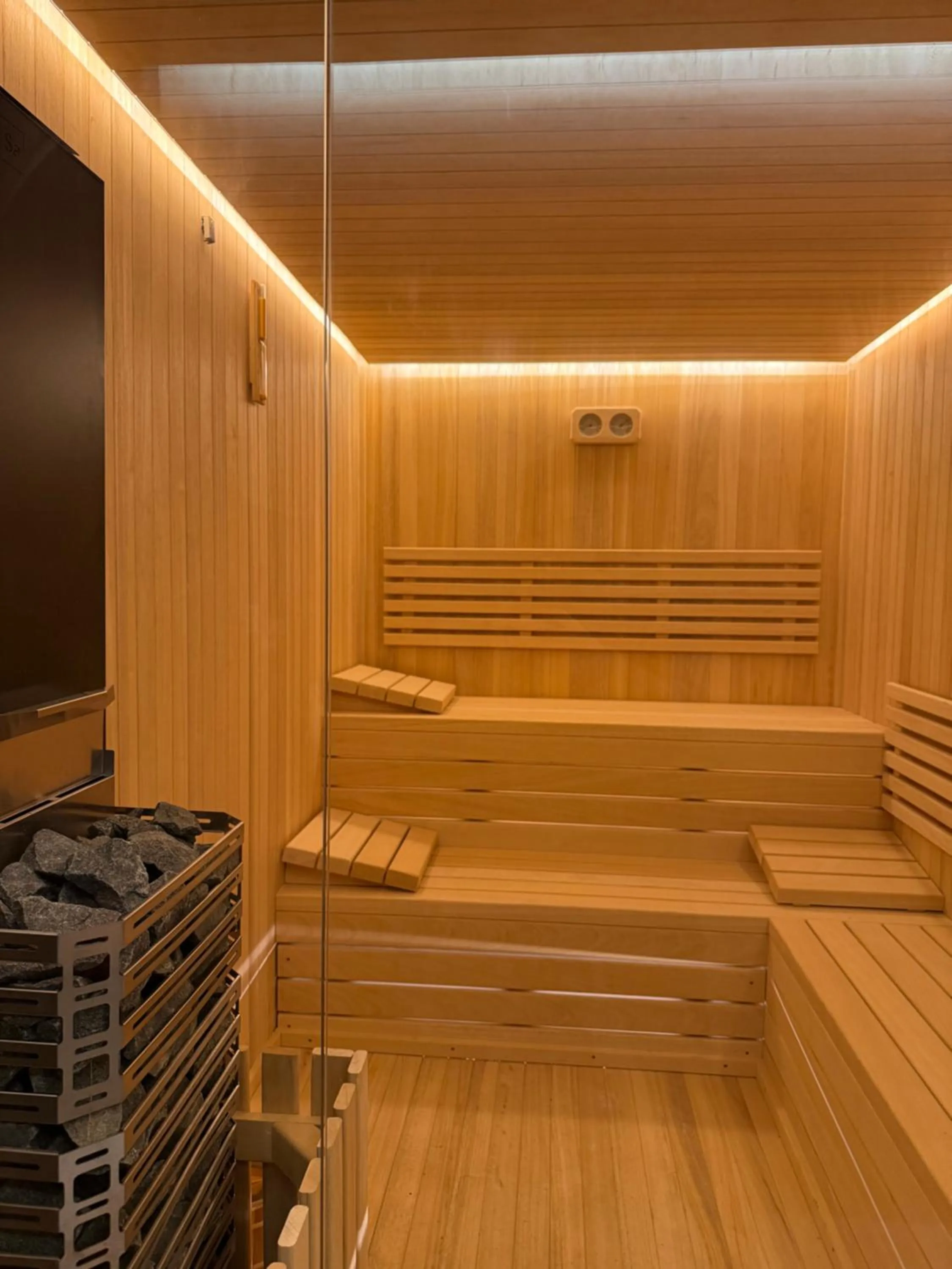 Spa and wellness centre/facilities in Marinaj Hotel & SPA