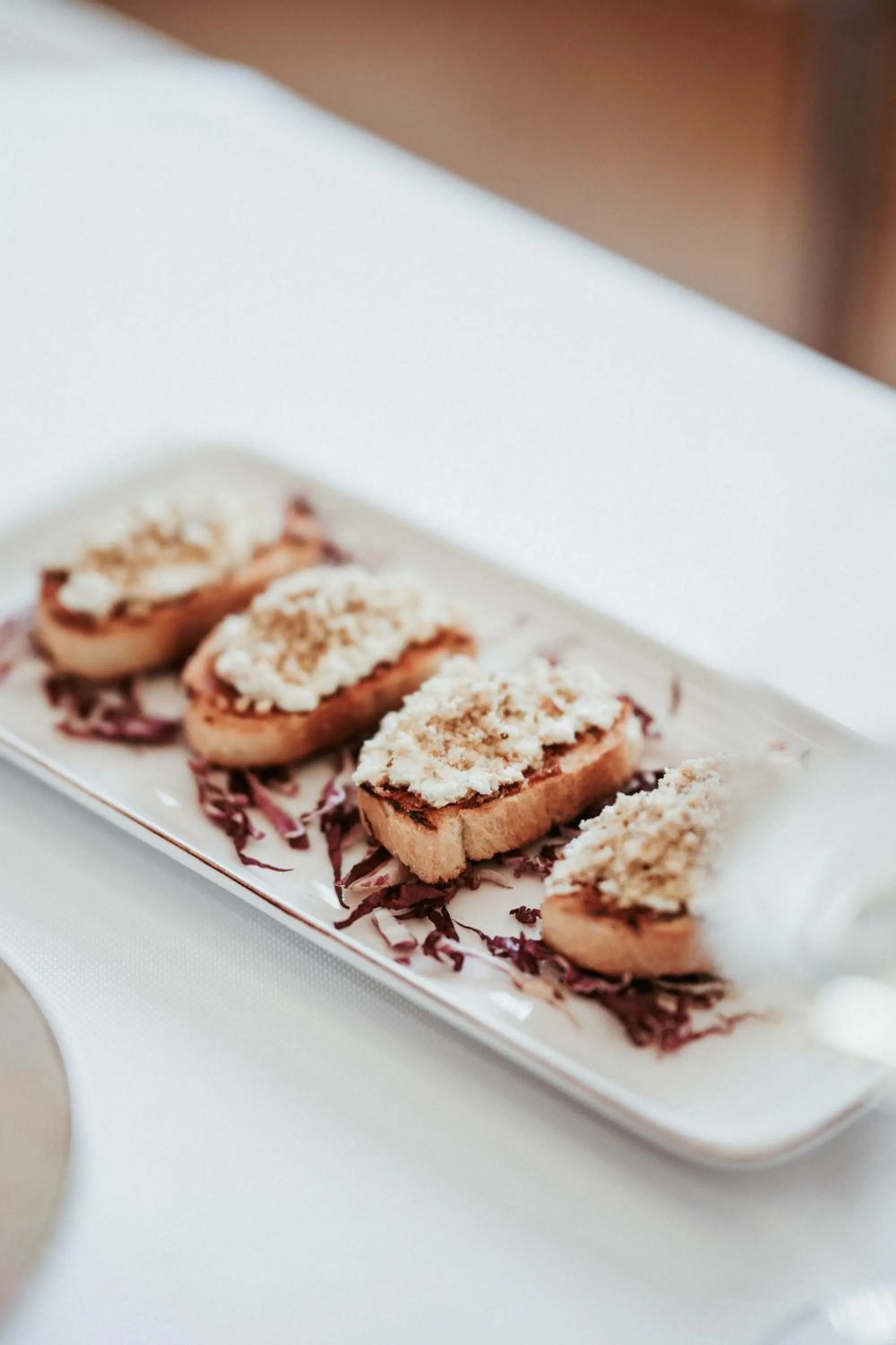 Restaurant/places to eat in Marinaj Hotel & SPA