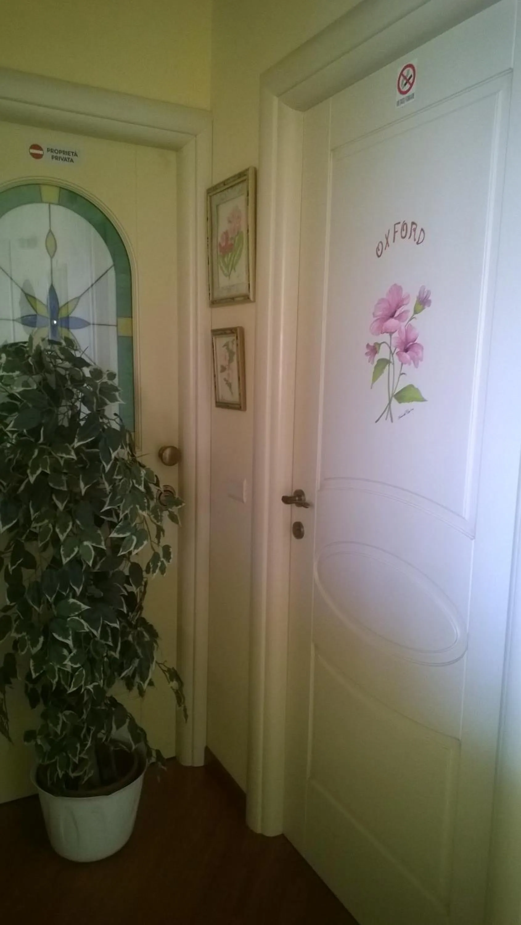 Decorative detail in Bed and Breakfast Angolo Fiorito