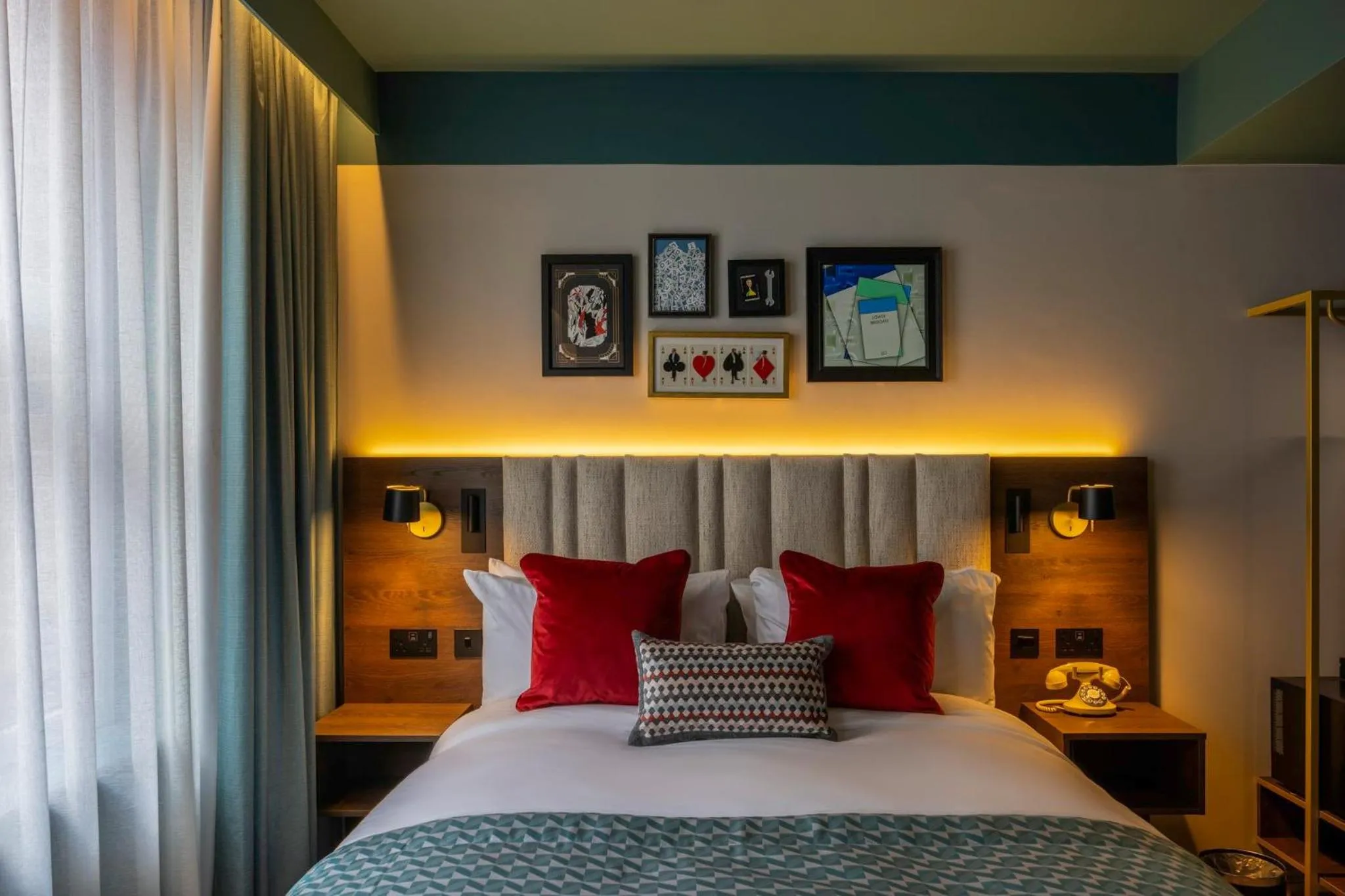 Photo of the whole room, Bed in Hotel Indigo Leeds by IHG