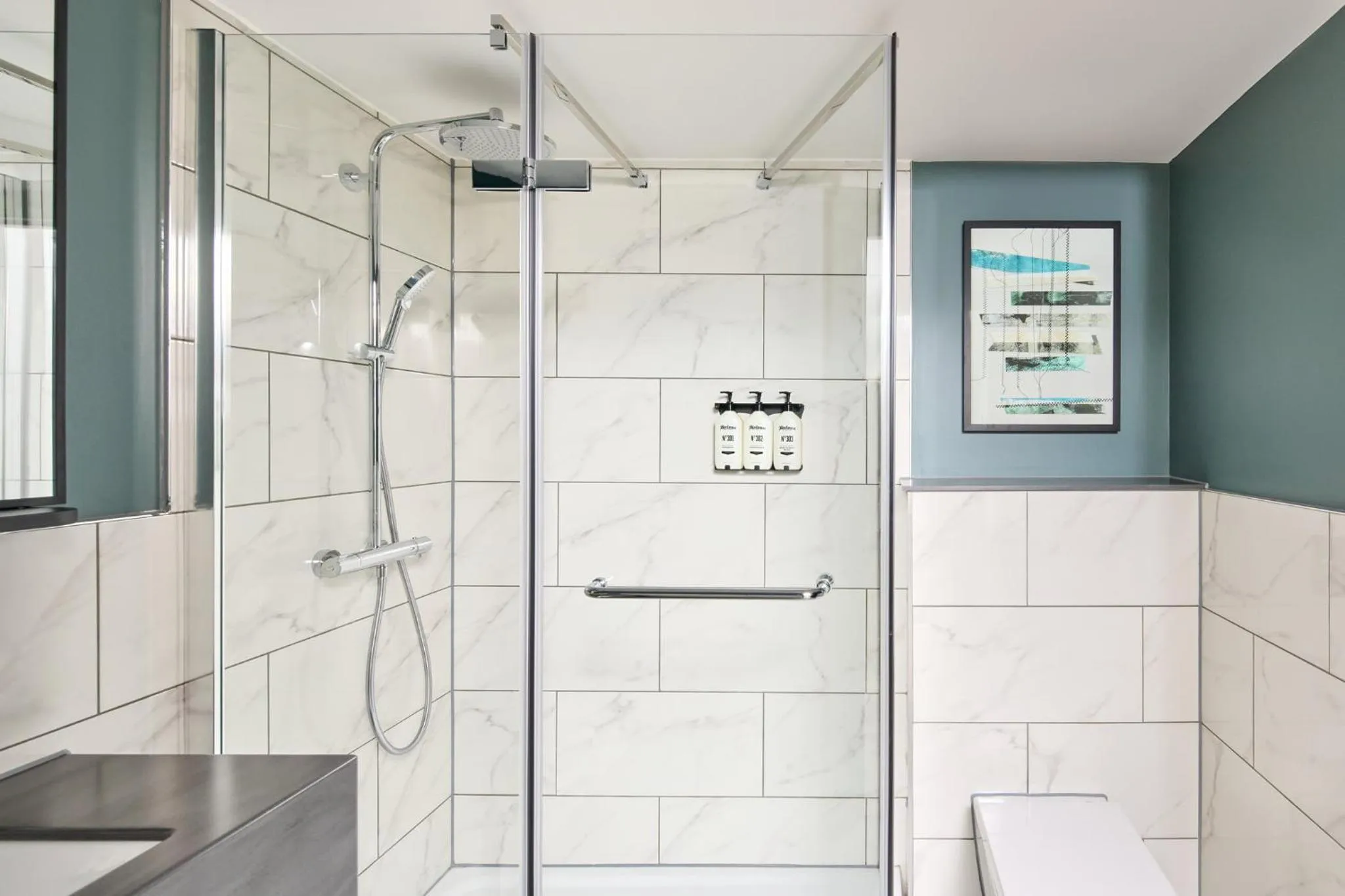 Photo of the whole room in Hotel Indigo Leeds by IHG