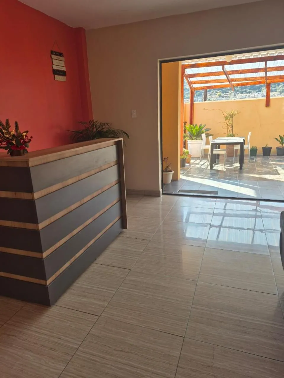 Jate Guest House