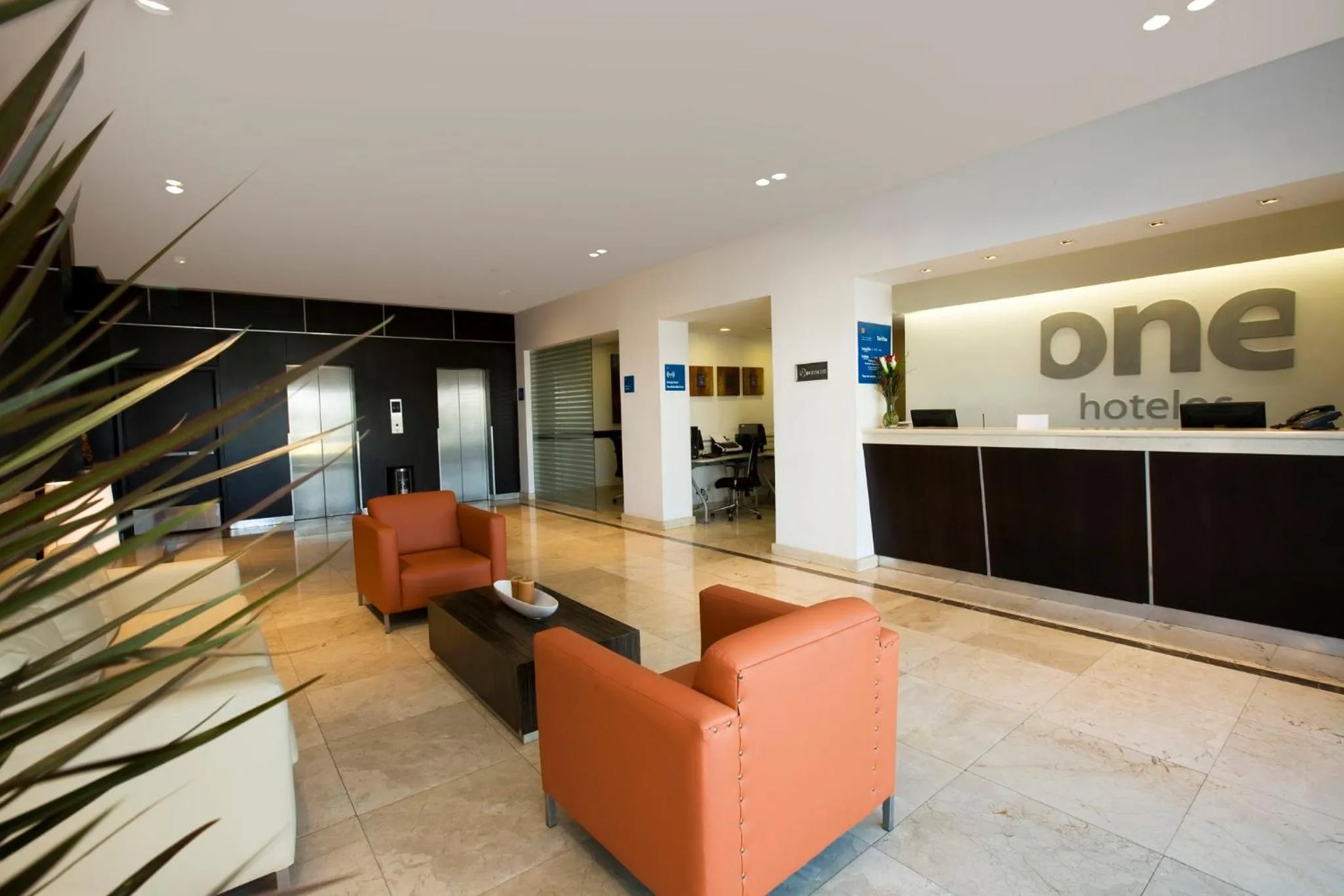 Lobby or reception in One Aguascalientes Sur