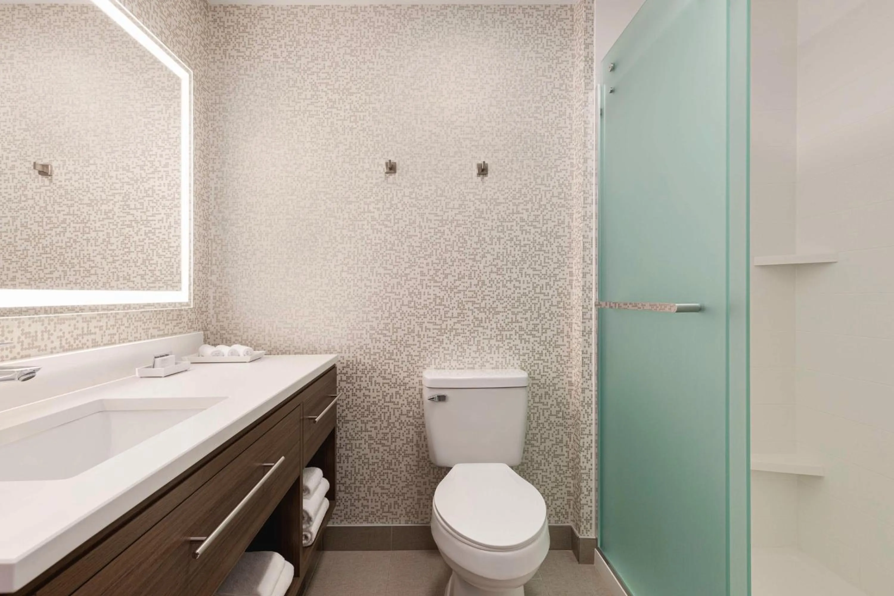 Bathroom in Home2 Suites By Hilton Dalton