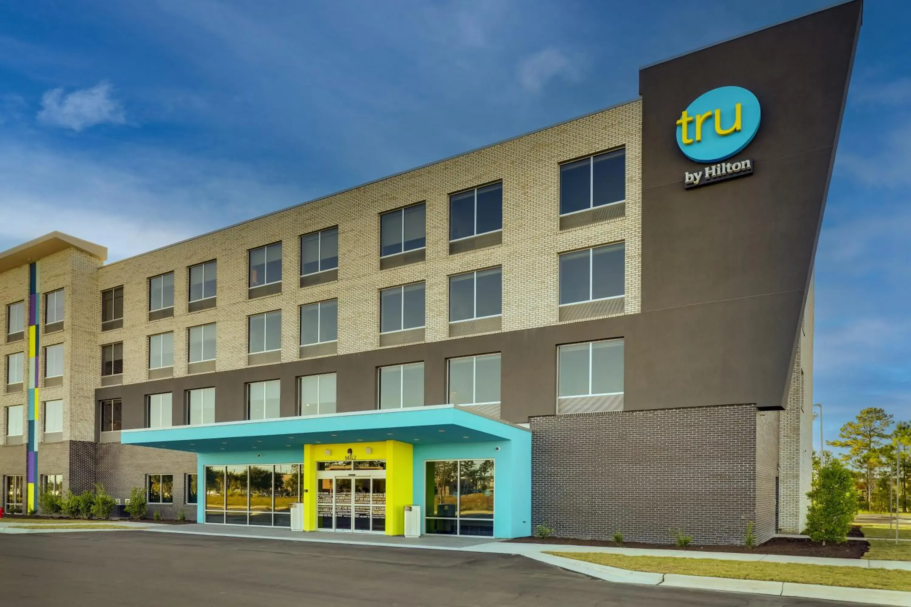 Property building in Tru By Hilton Leland Wilmington Property building in Tru By Hilton Leland Wilmington