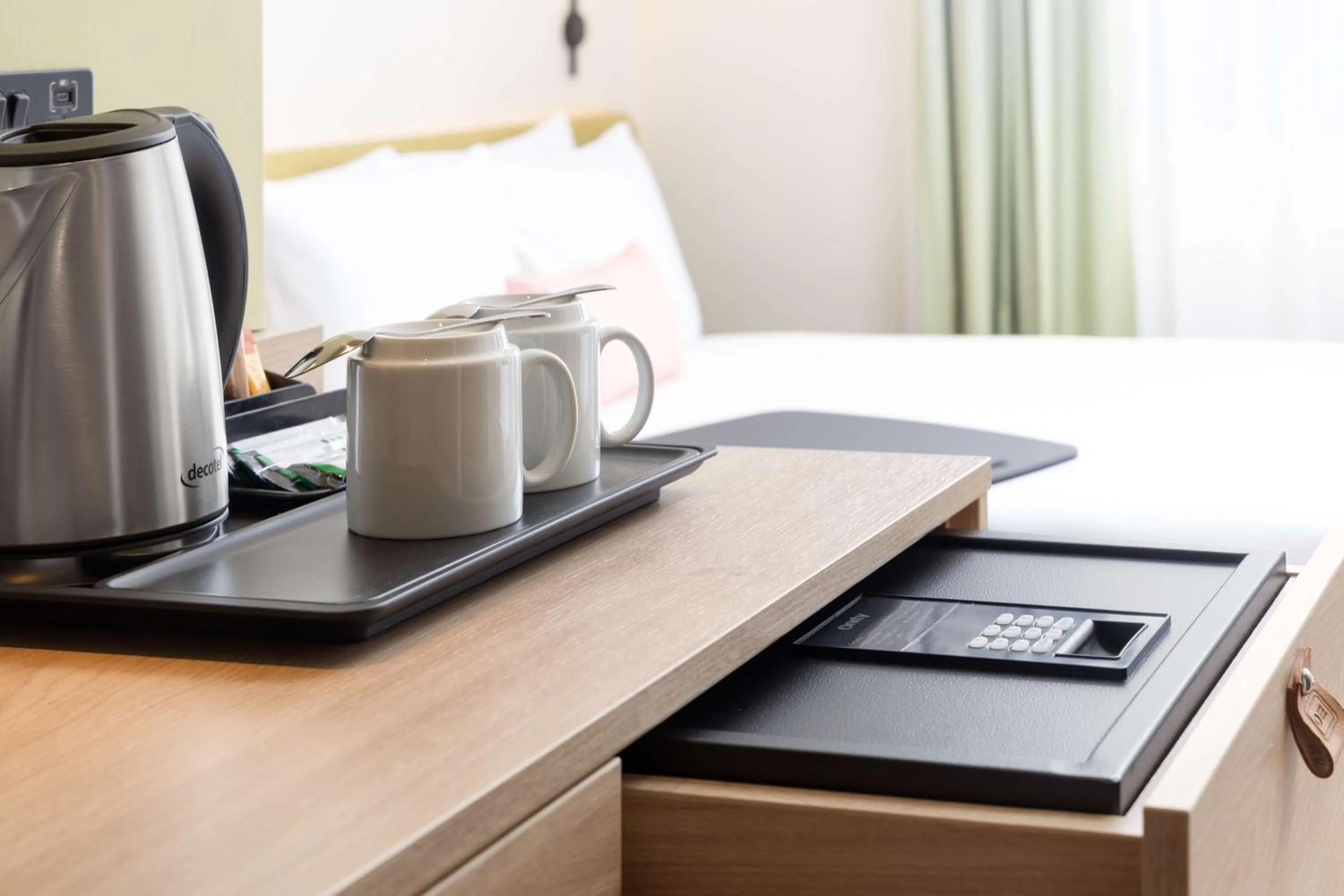 Bed in Hampton By Hilton London Old Street