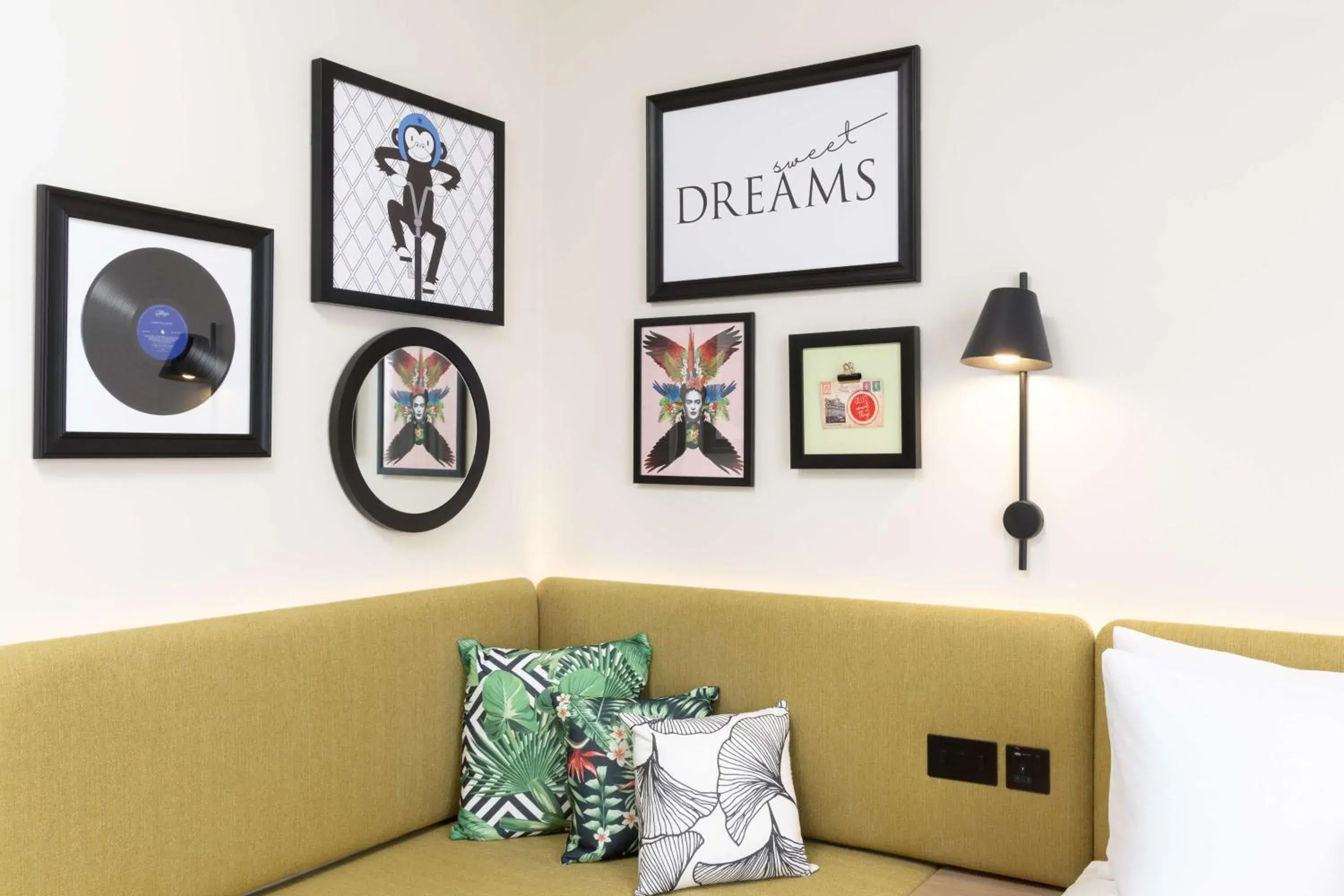 Living room in Hampton By Hilton London Old Street Living room in Hampton By Hilton London Old Street