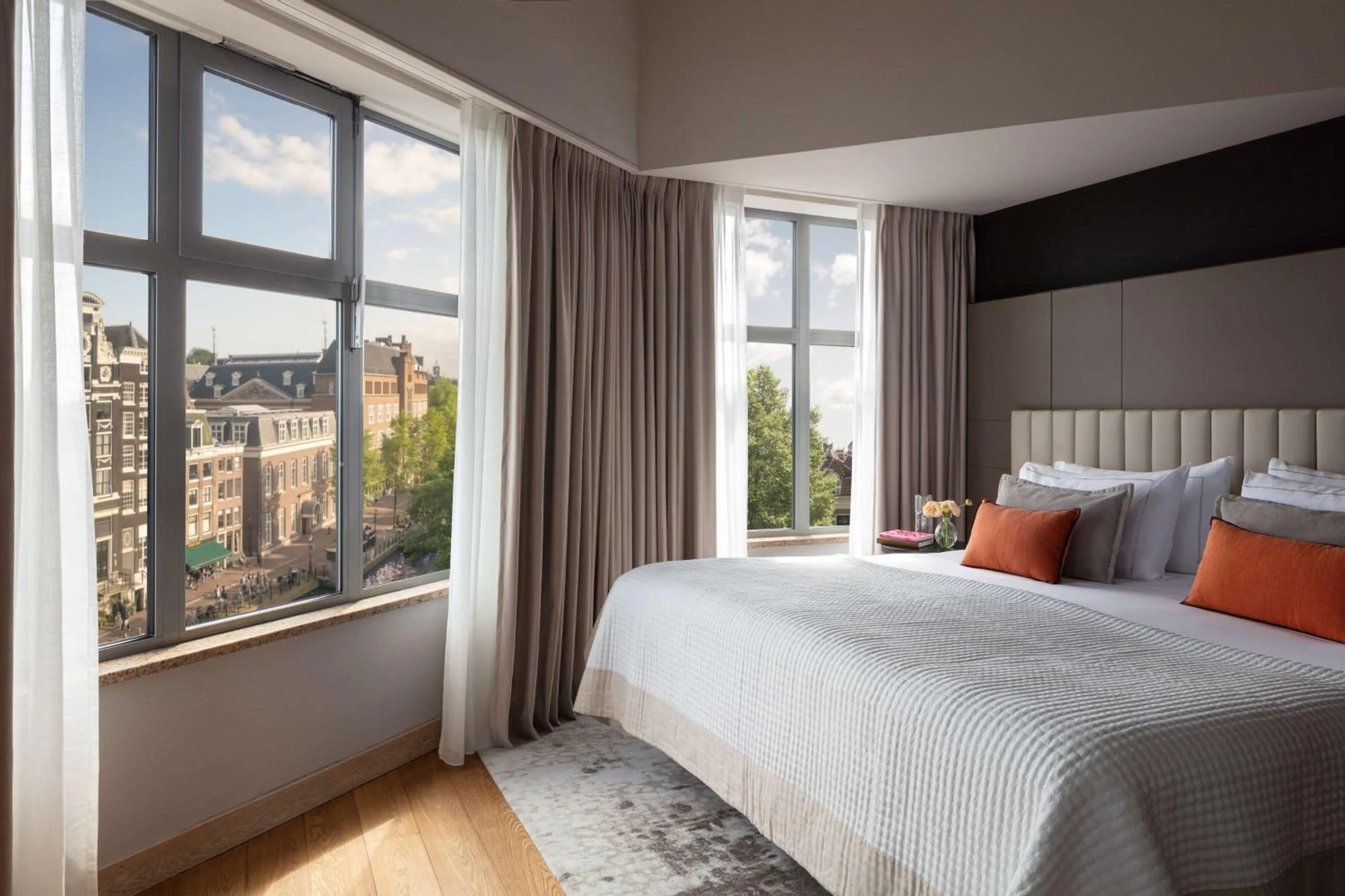 Photo of the whole room, Bed in Anantara Grand Hotel Krasnapolsky Amsterdam