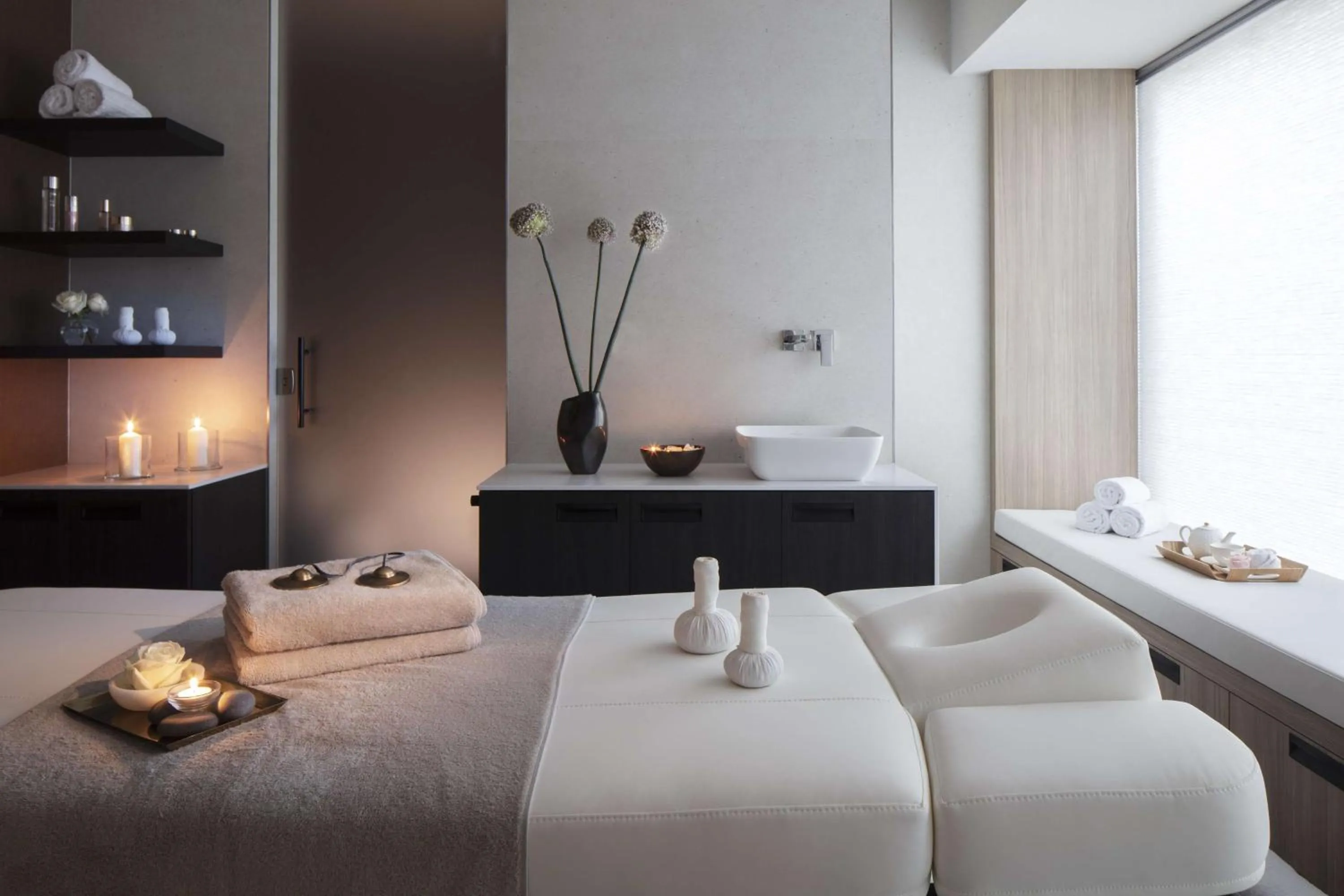Spa and wellness centre/facilities, Bed in Anantara Grand Hotel Krasnapolsky Amsterdam