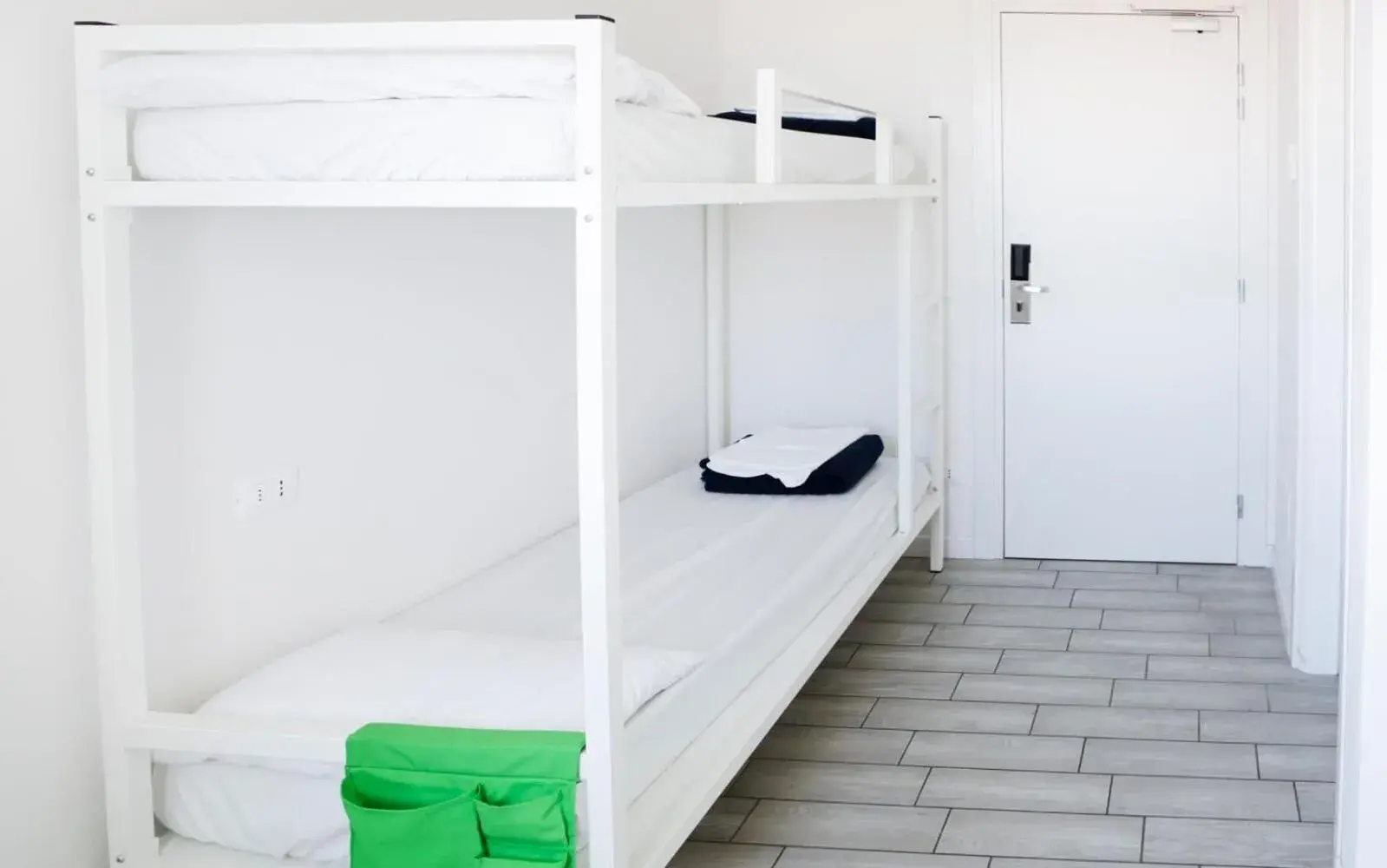 Economy Twin Room in Ostello Meet Gardalake Hostel Economy Twin Room in Ostello Meet Gardalake Hostel